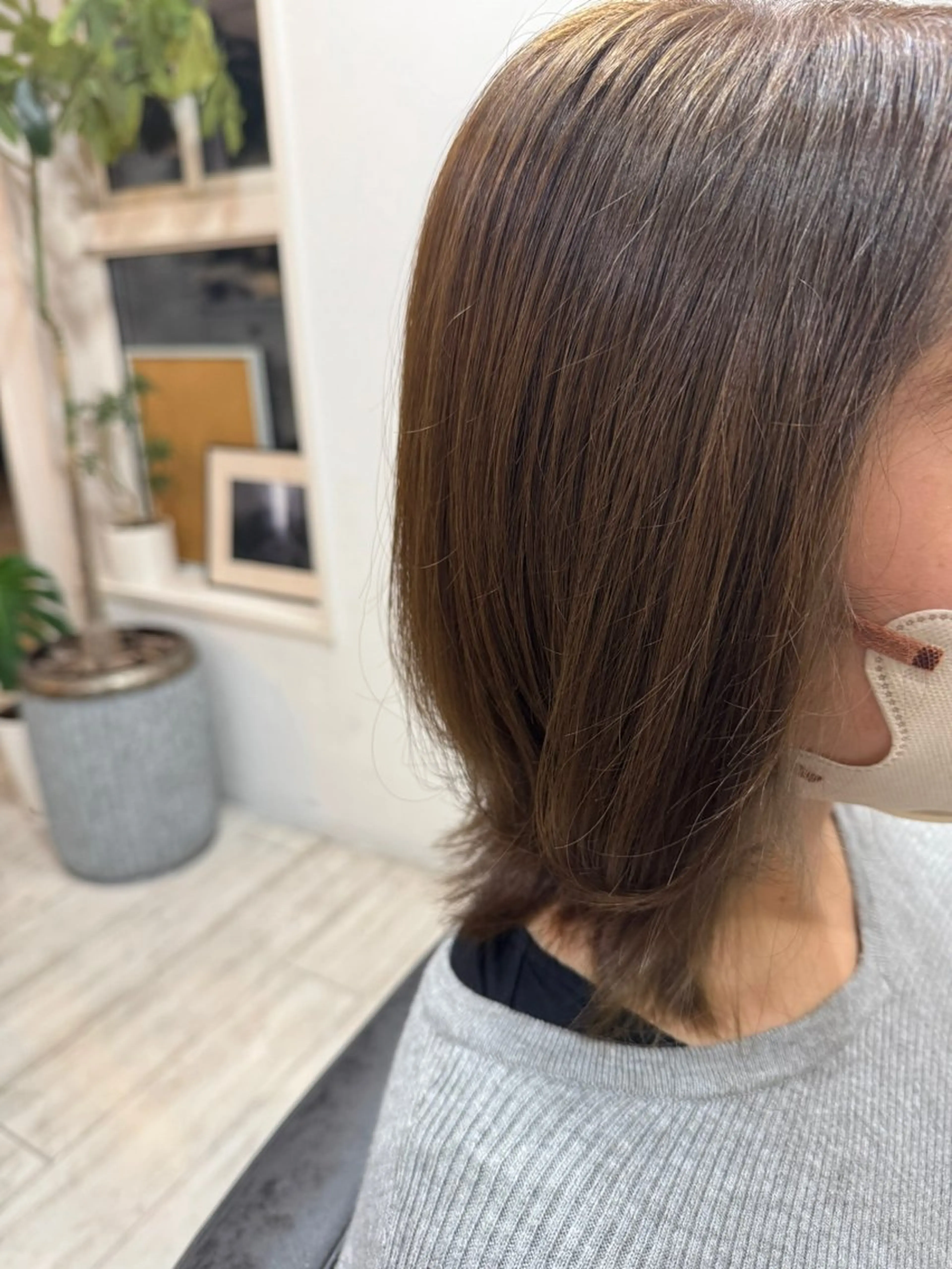 セミロング カラー Az所属・Az ながいりかのヘアスタイル