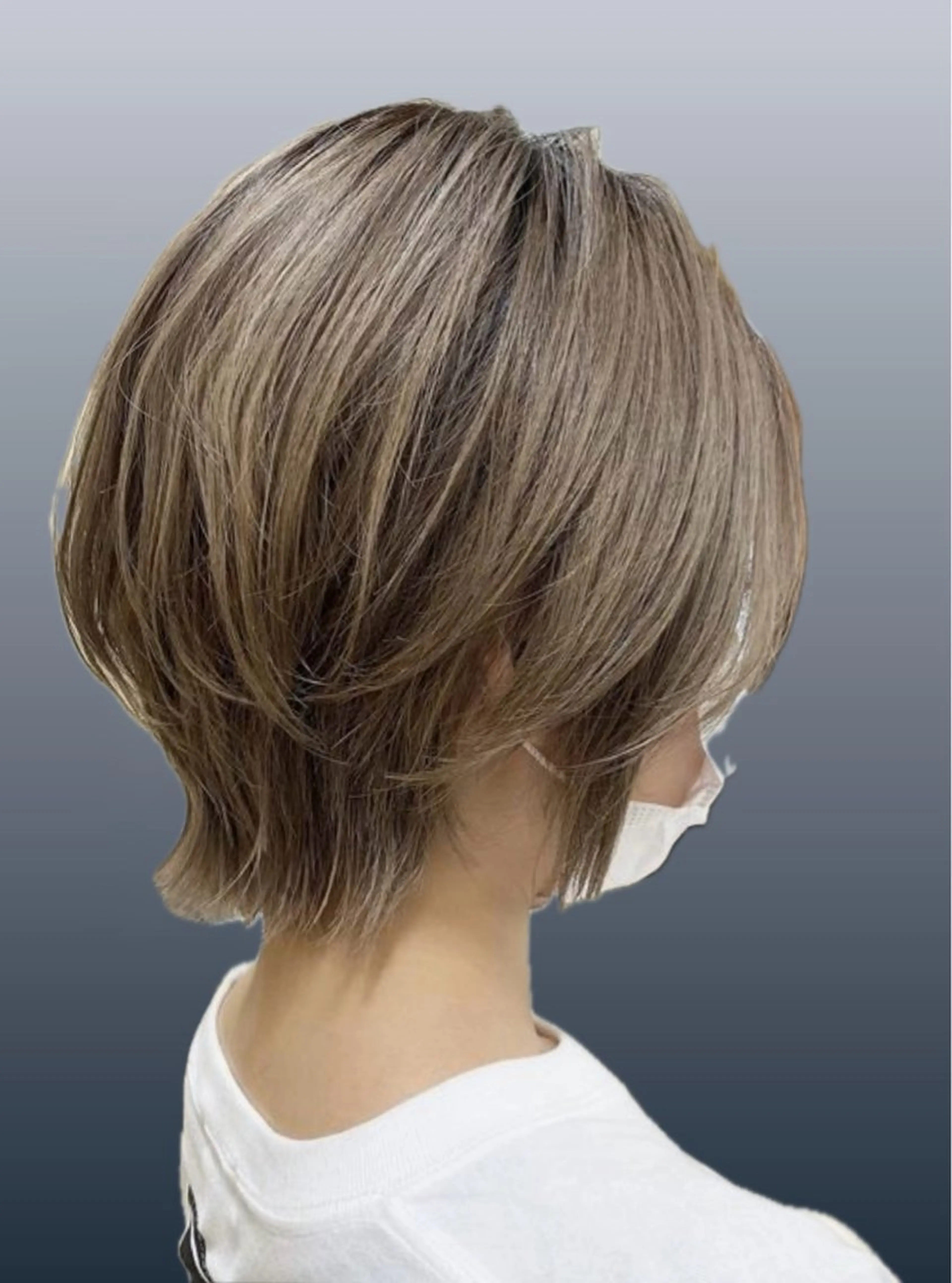 ショート 友田 千栄のヘアスタイル