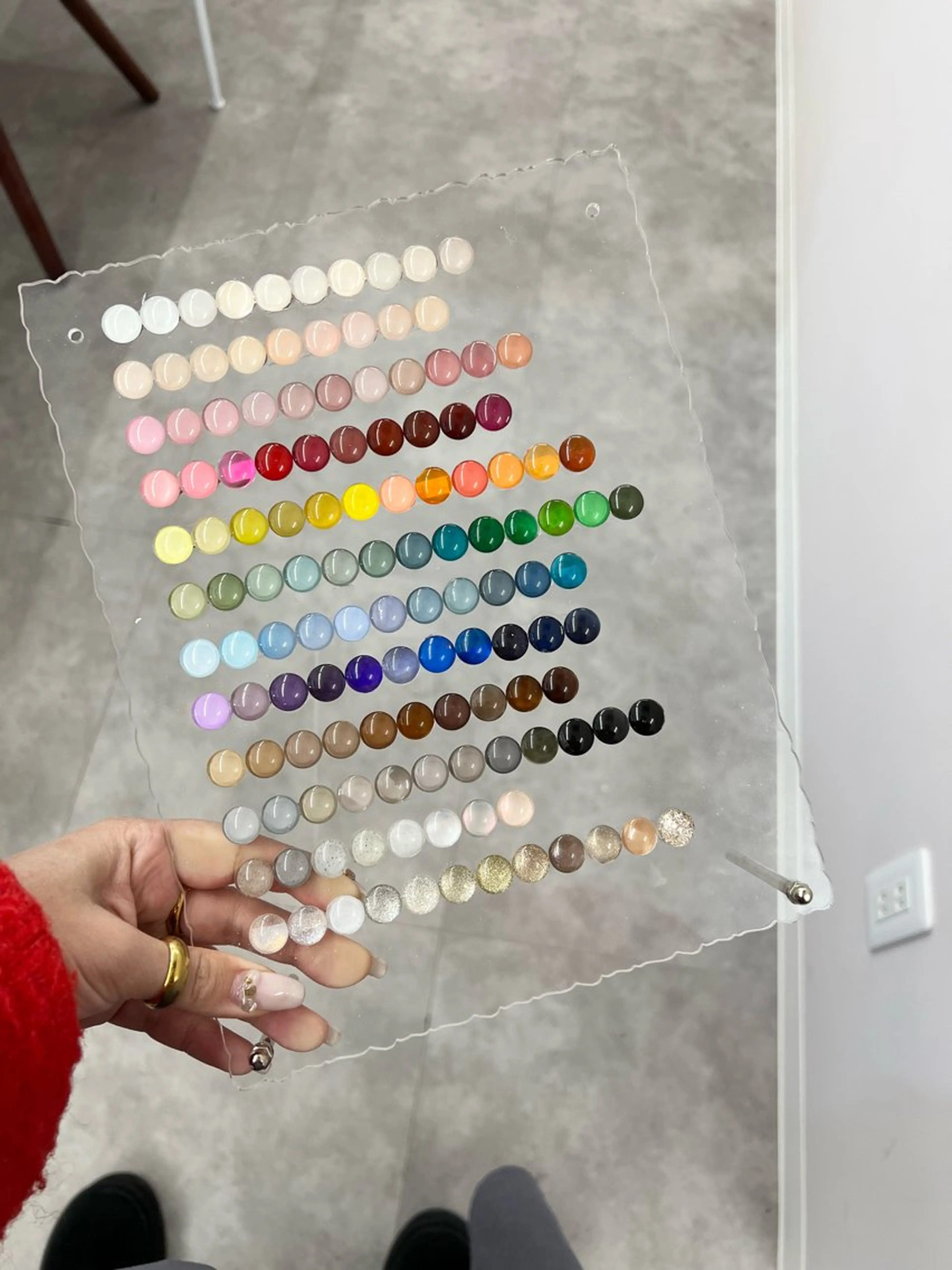 ネイル ジェルネイル ラメ(グリッター) マグネットネイル ニュアンスネイル オフィスネイル ハンドネイル ハンドケア Bana_ Nailのネイルデザイン