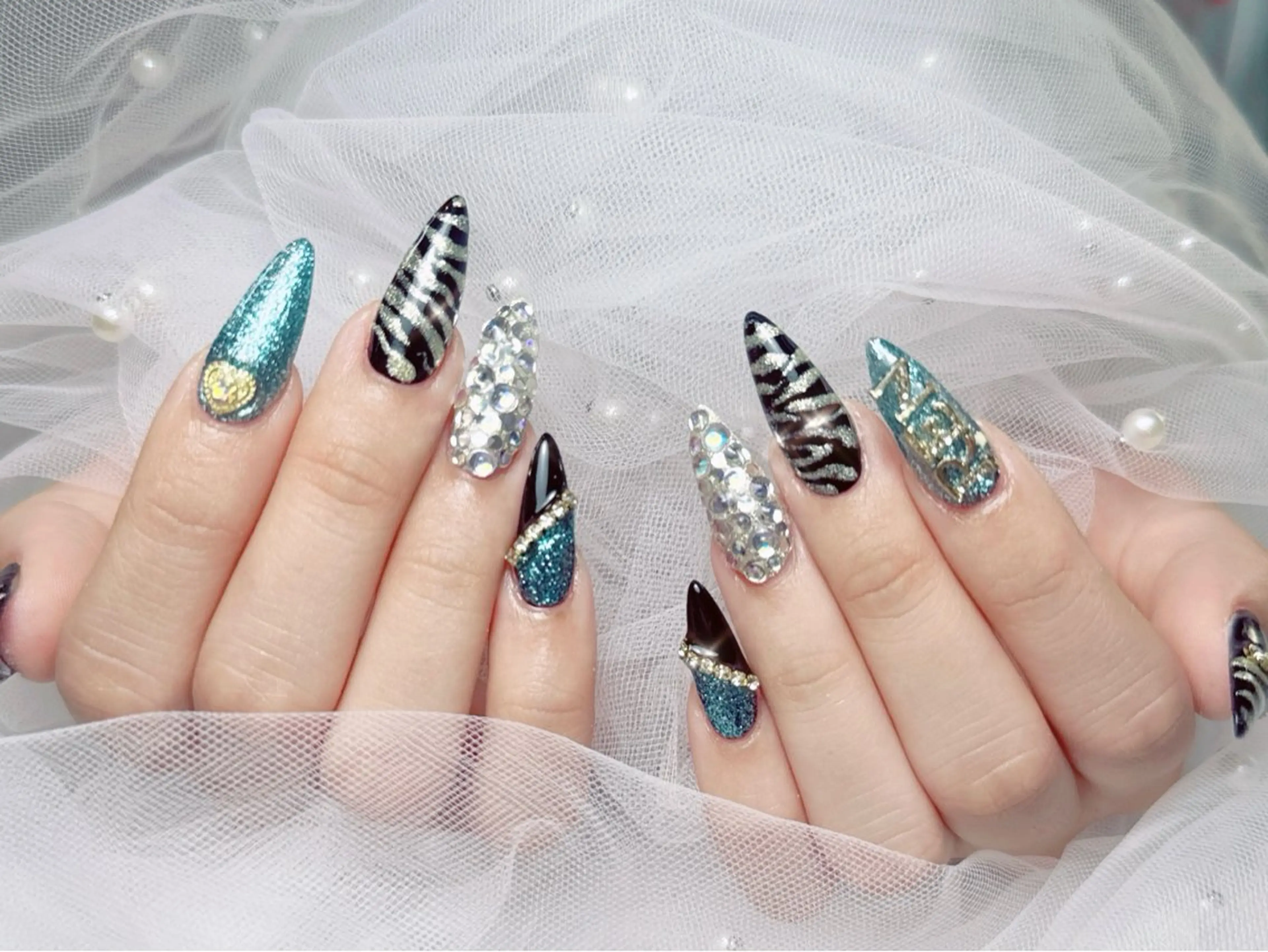 ネイル ハンドネイル ロータス ネイルサロンのネイルデザイン