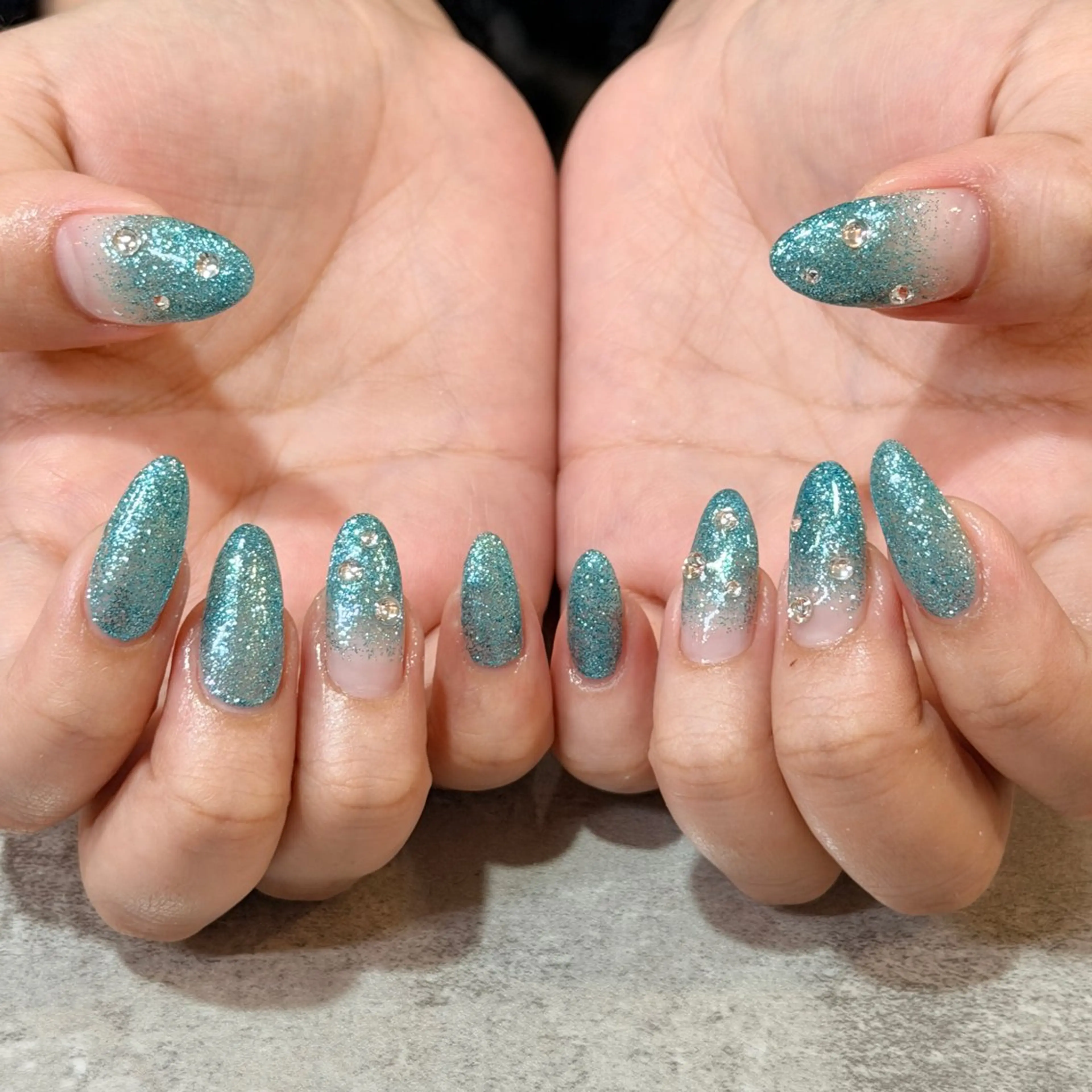 ネイル tiffin Harukaのネイルデザイン