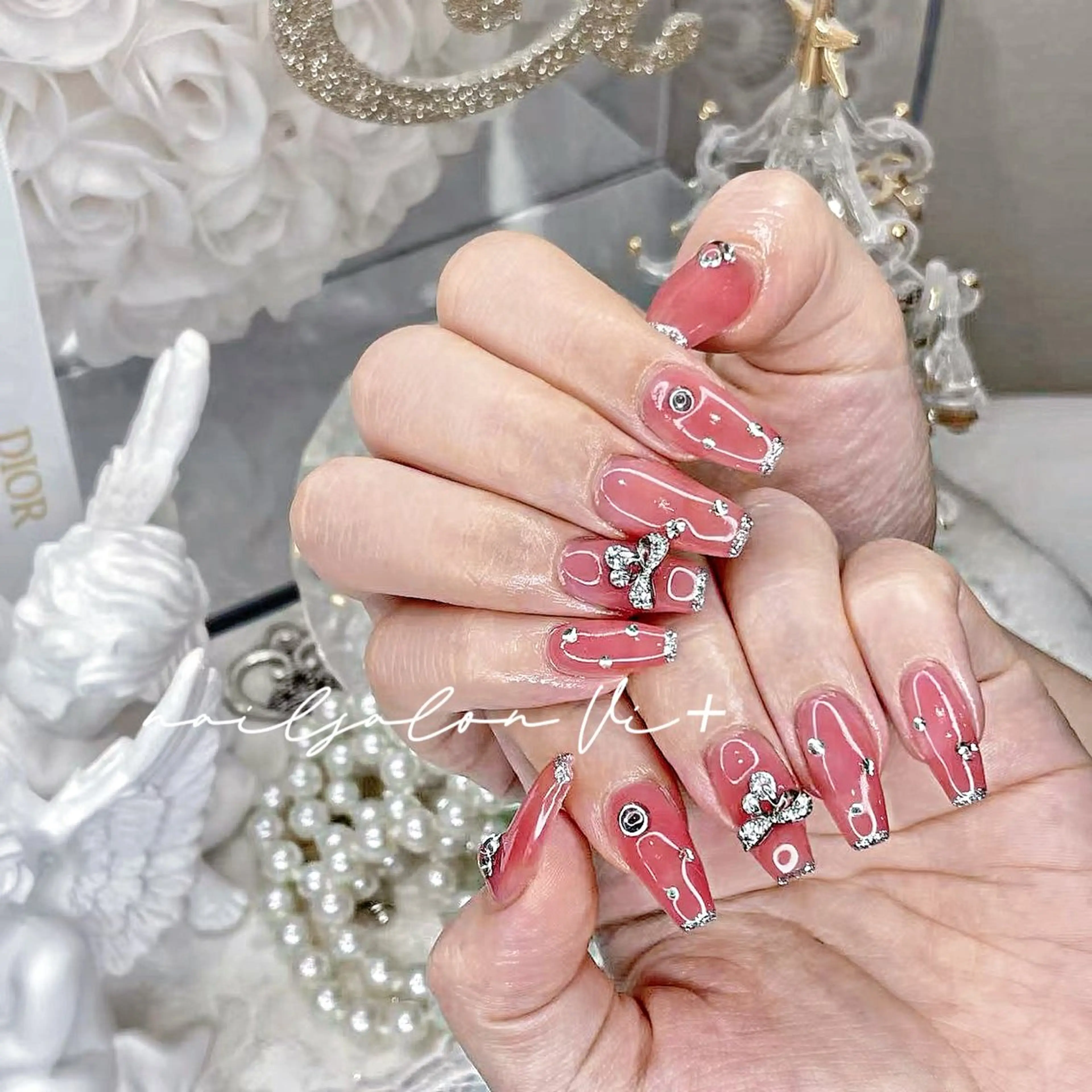 ネイル ハンドネイル ✨Nailsalon Vi+✨のネイルデザイン