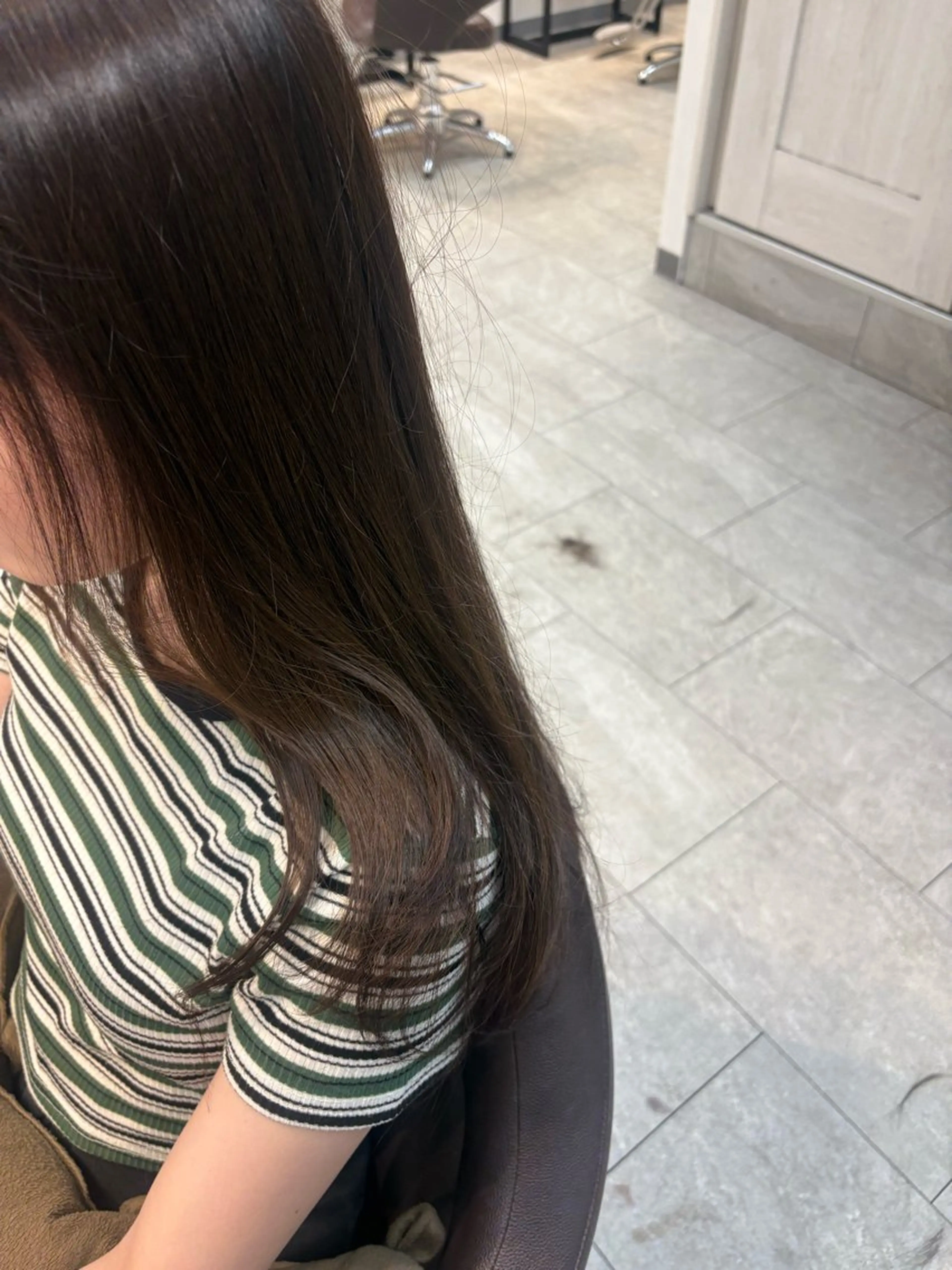 ロング レイヤーカット neaf 六本木店所属・六本木🫧ハイライト 望月彩音のヘアスタイル