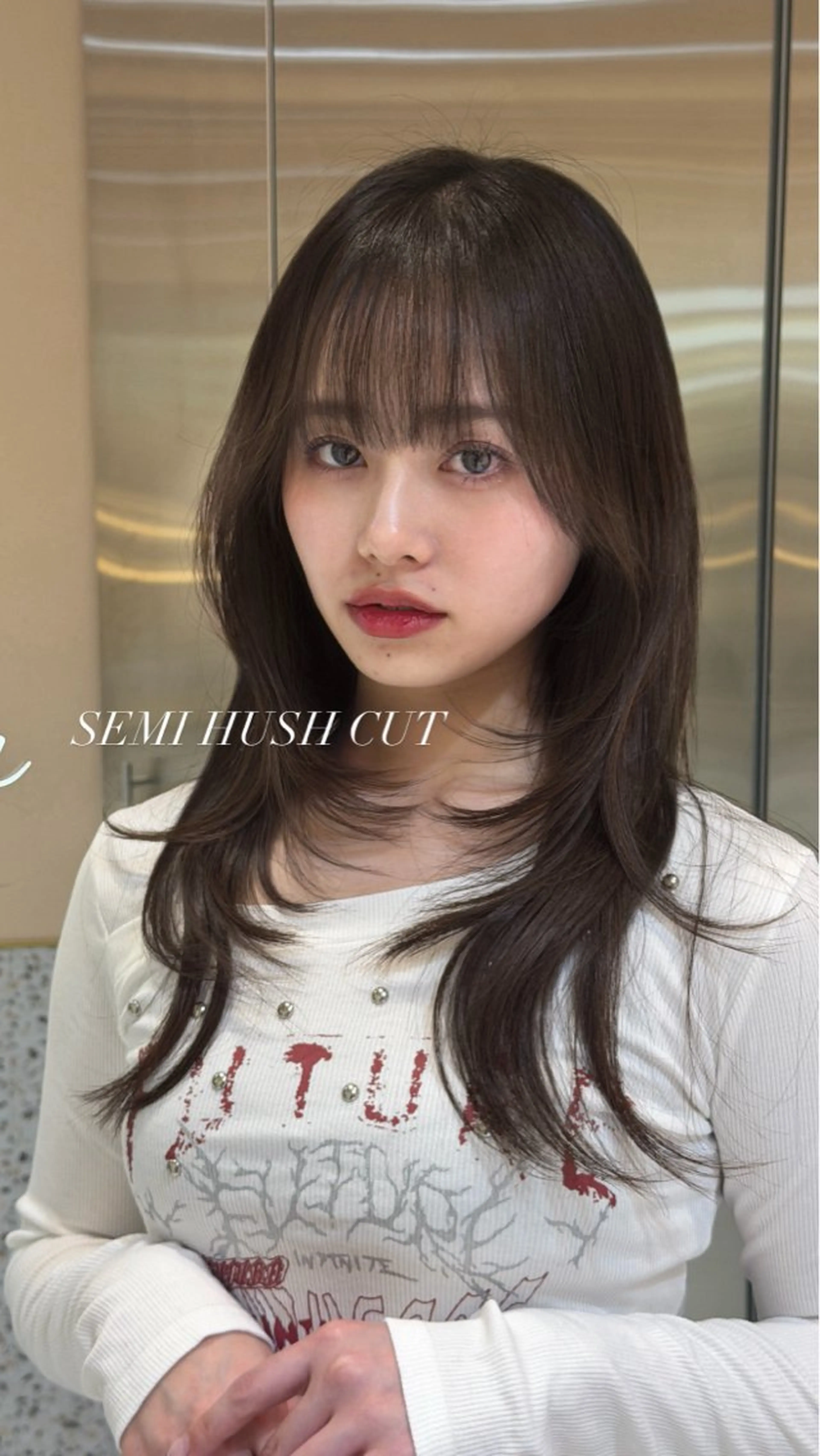 ロング カラー 卒業式のヘアスタイル カット ヘアカラー トリートメント ハッシュカット/顔 まわりカットリョウヤのヘアスタイル