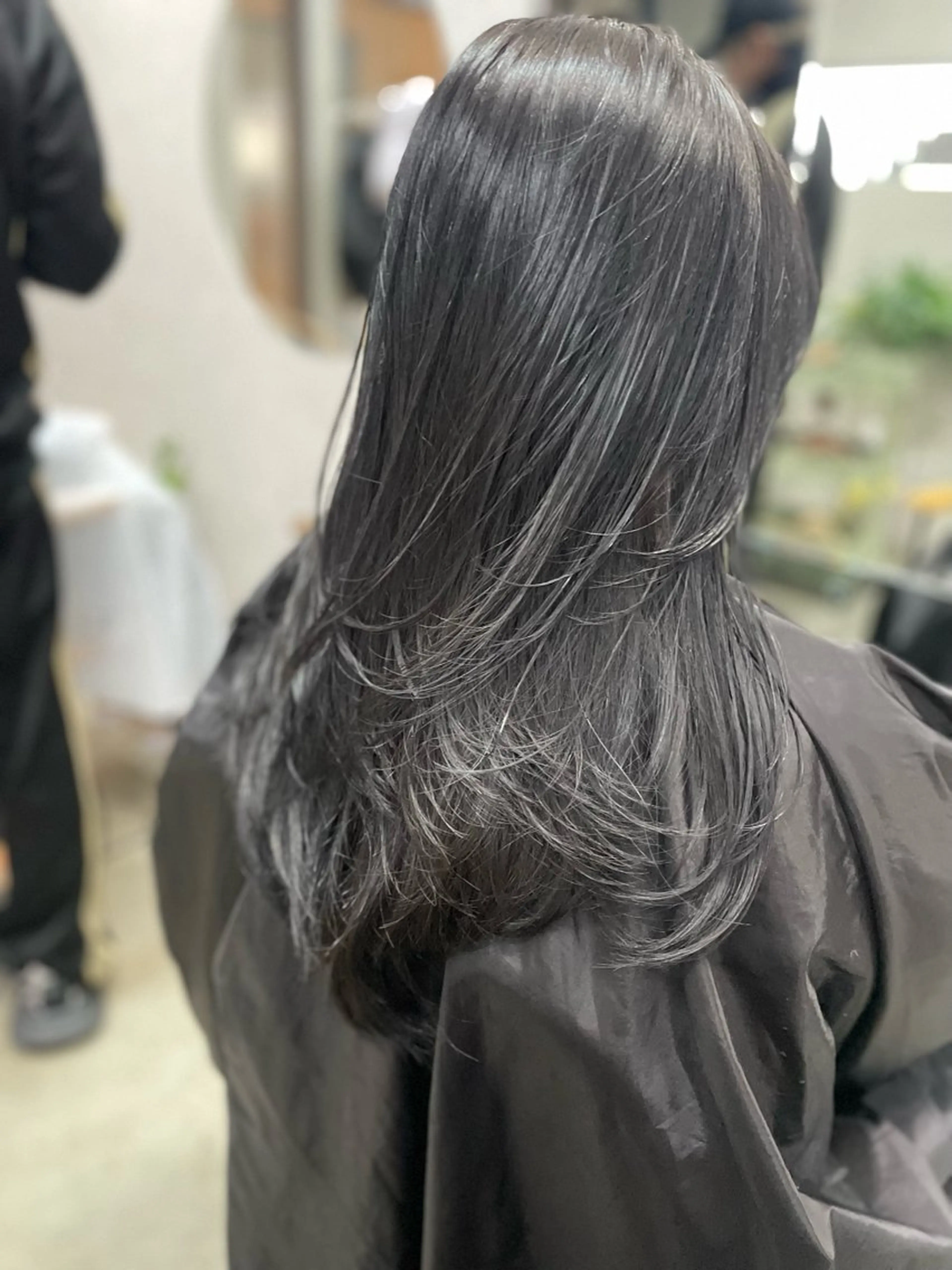ロング カラー レイヤーカット AIRI layer cut hairのヘアスタイル