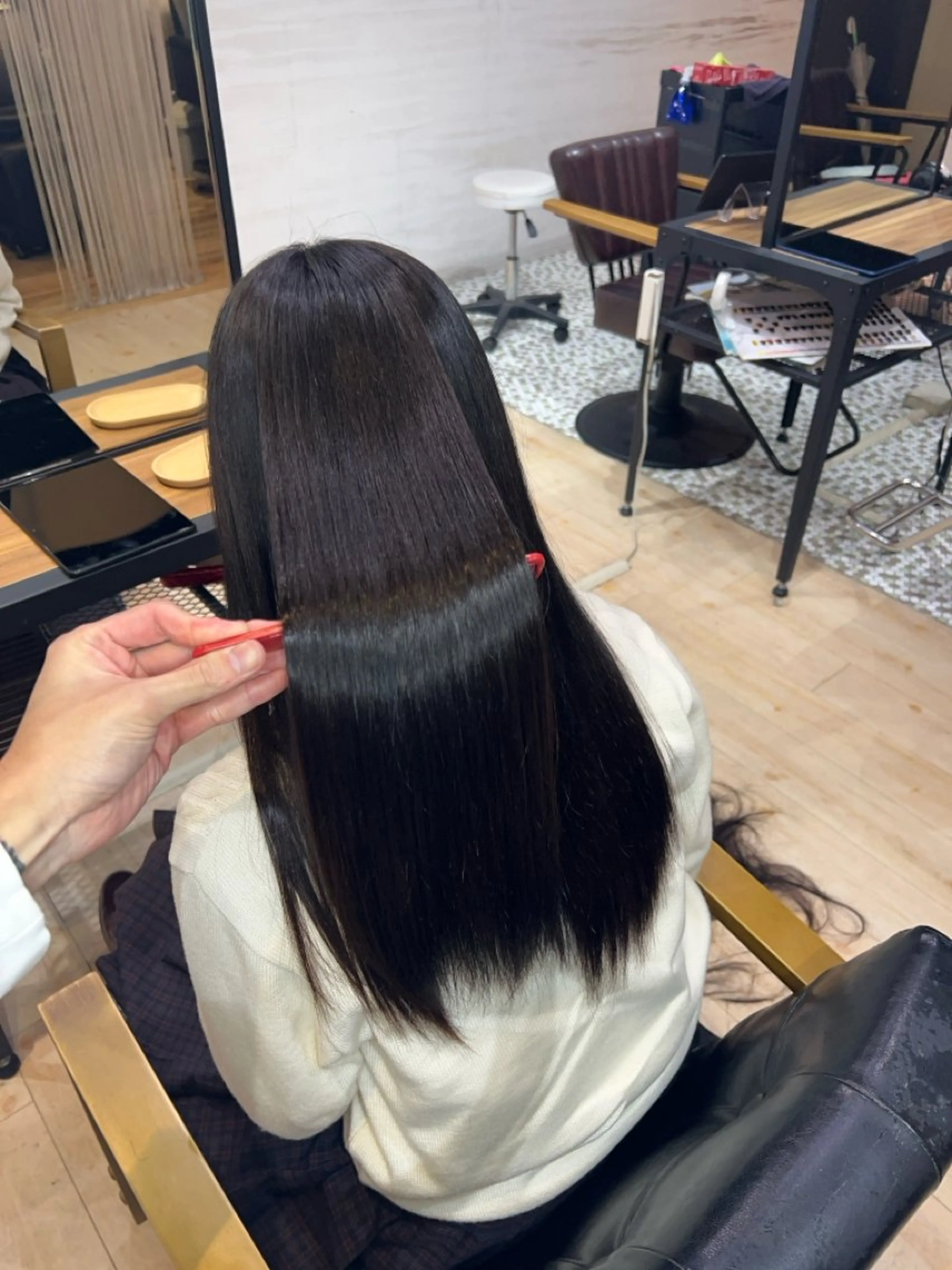 ロング 髪質改善 縮毛矯正 トリートメント フリーダムマティーニ所属・藤本 翔己のヘアスタイル