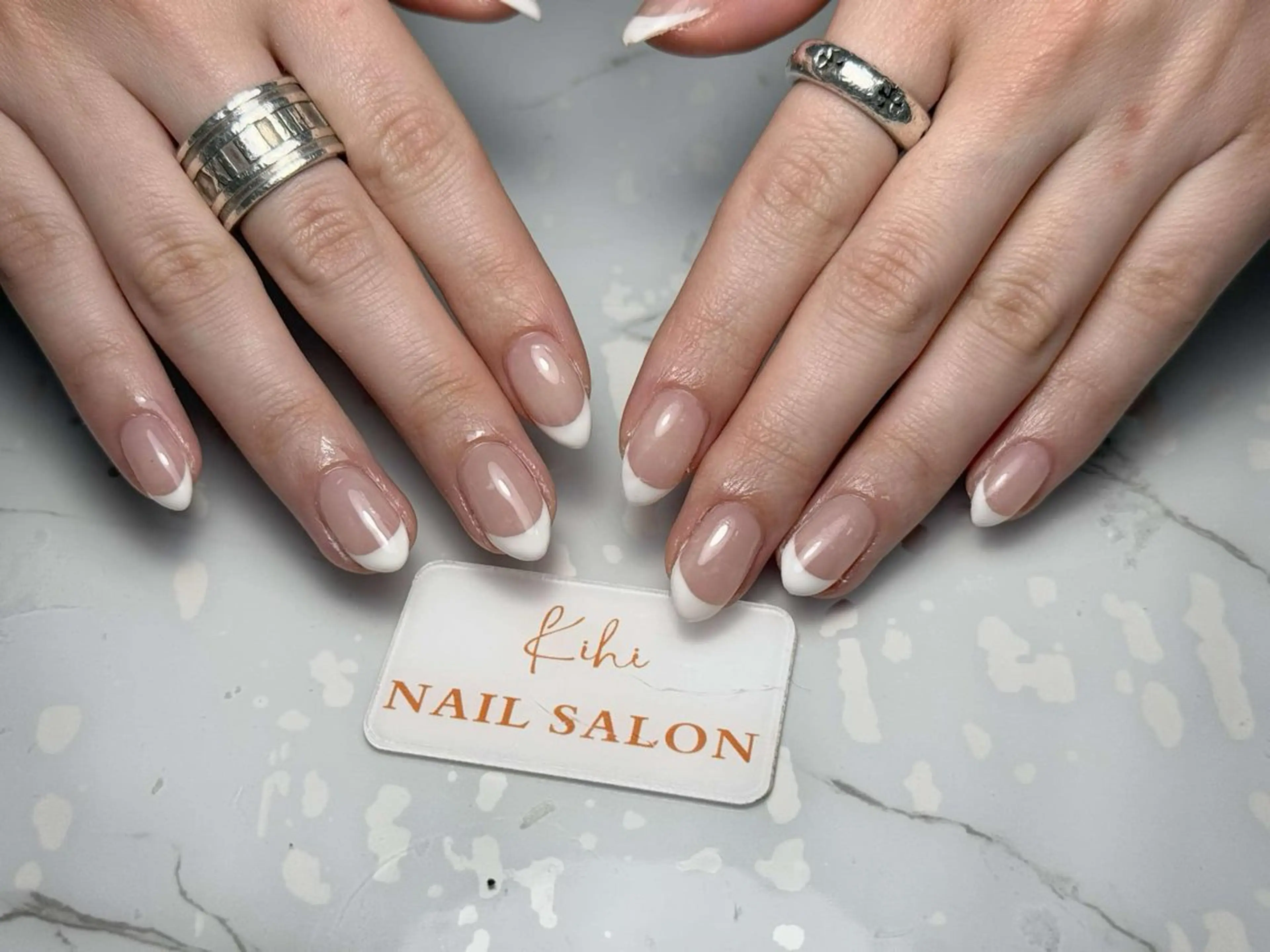 ネイル アートネイル フレンチネイル ジェルネイル グラデーション 韓国ネイル ハンドネイル ハンドケア さくら💮💮 【オフ無料】のネイルデザイン