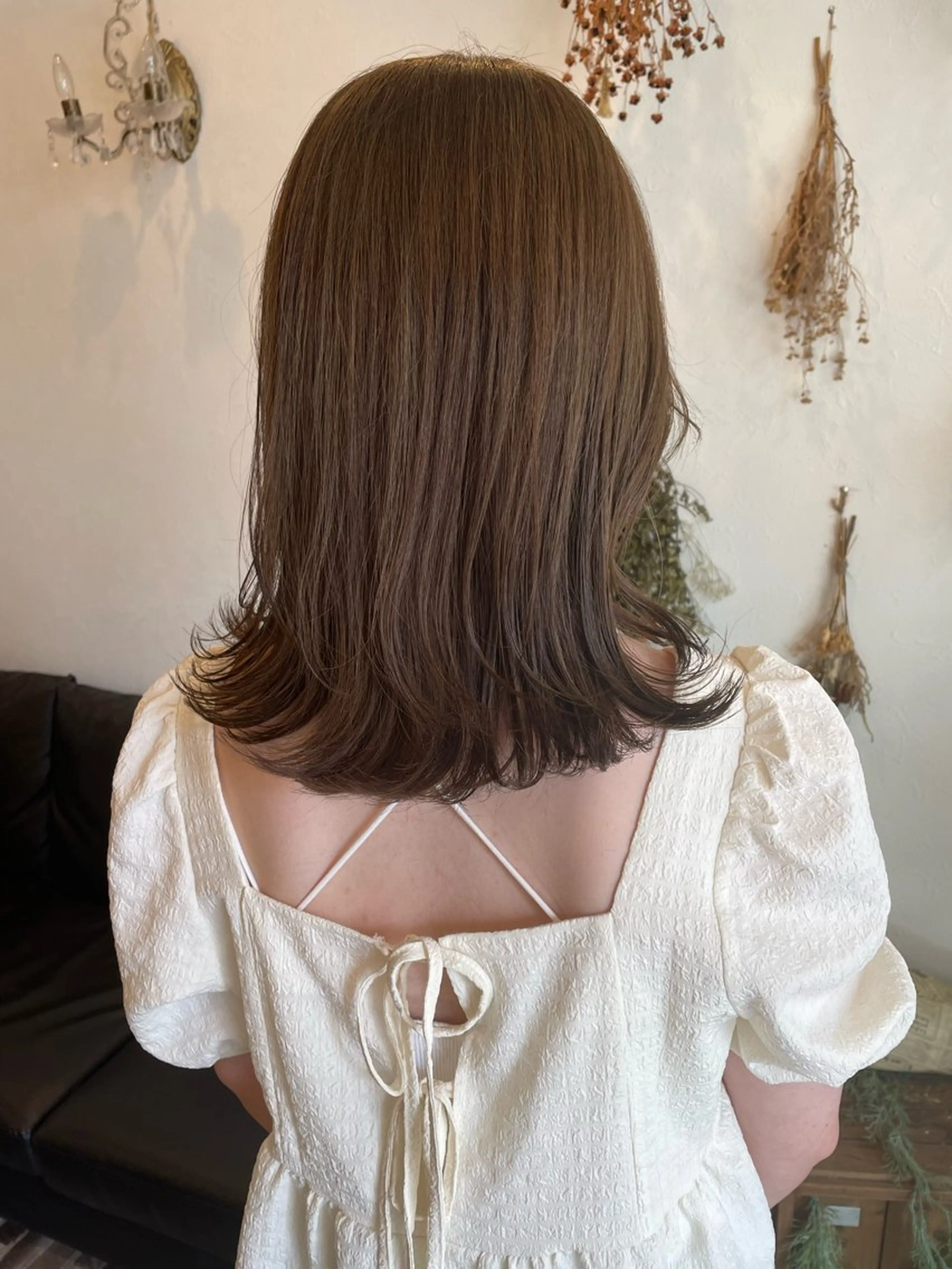 ミディアム カラー ベージュカラー オリーブベージュ レイヤーカット ヘアカラー m ā l o.🌷 サカモトマイコのヘアスタイル