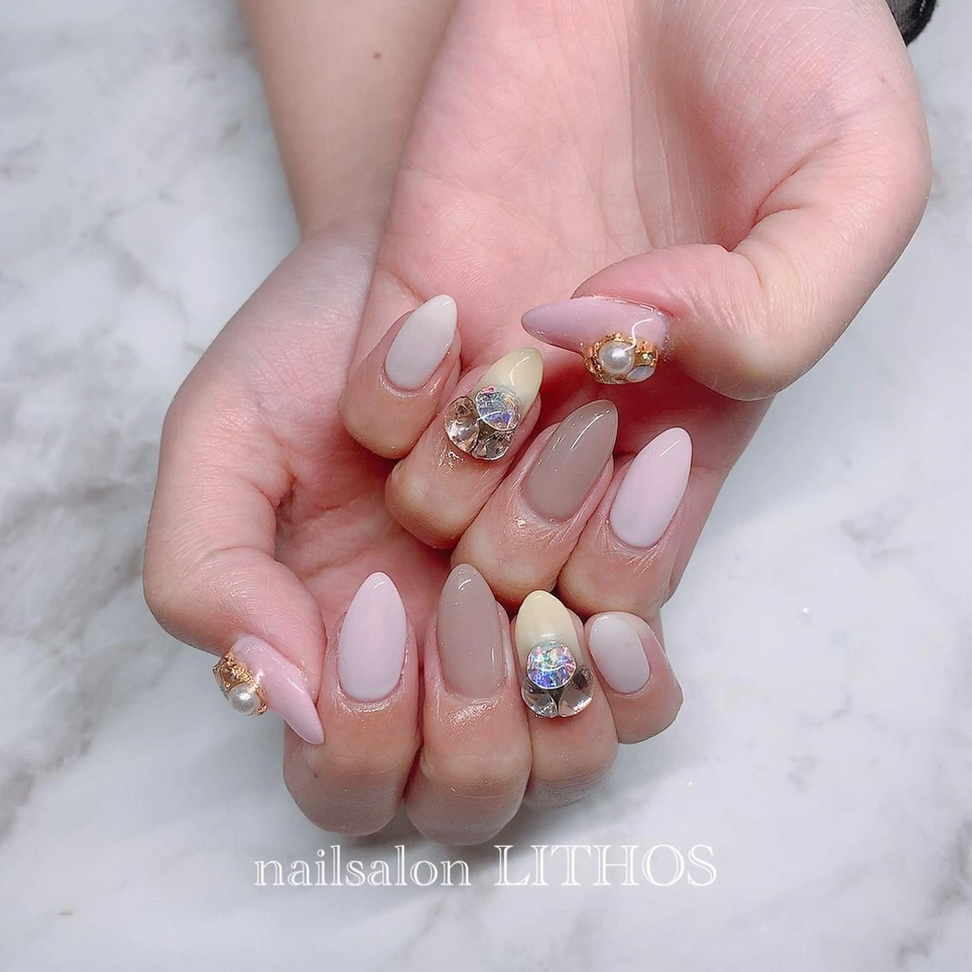 ネイル nailsalon Lithos所属・nailsalon Recontreのネイルデザイン