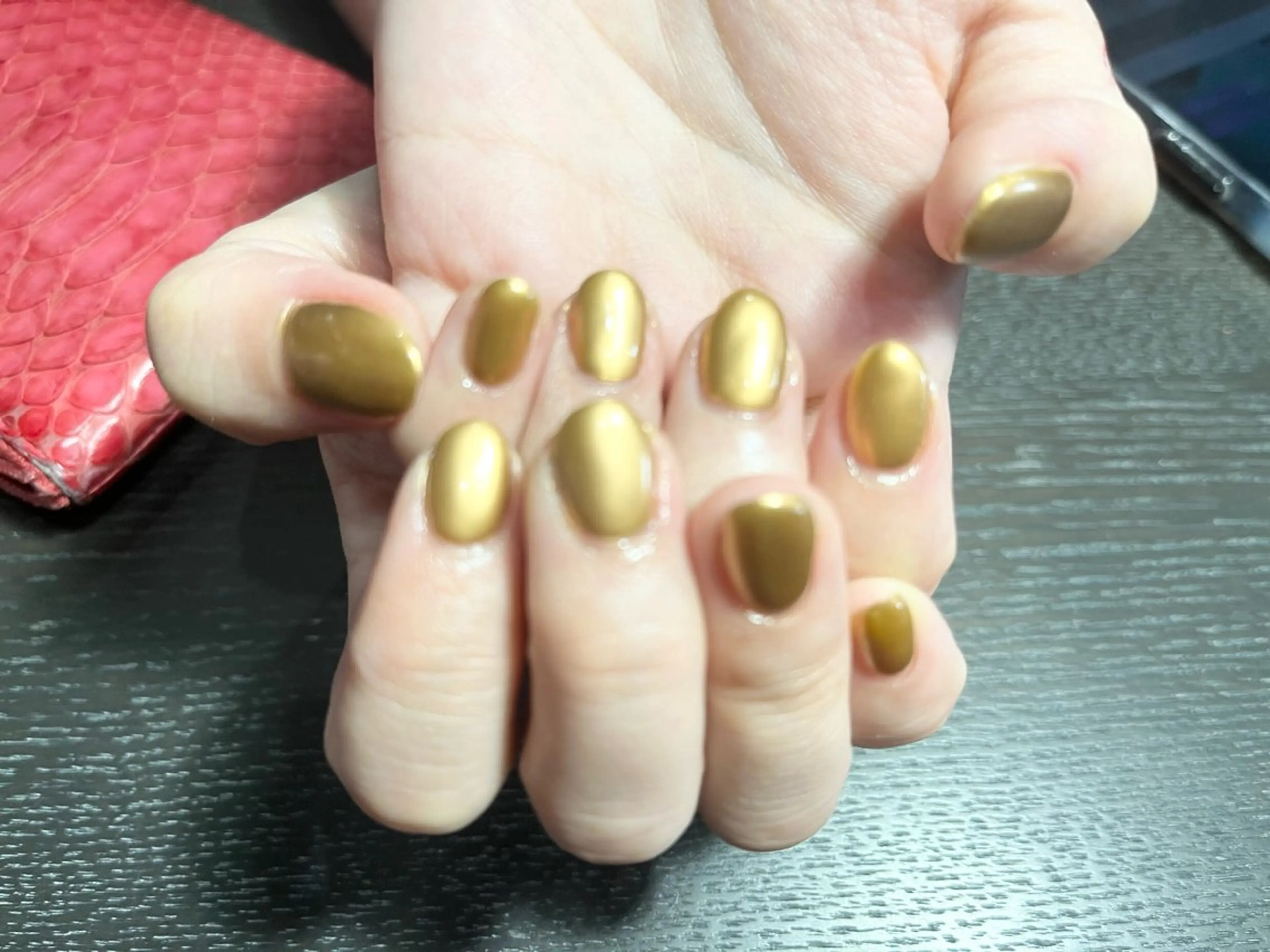 ネイル ゴールド 高山 歩美のネイルデザイン