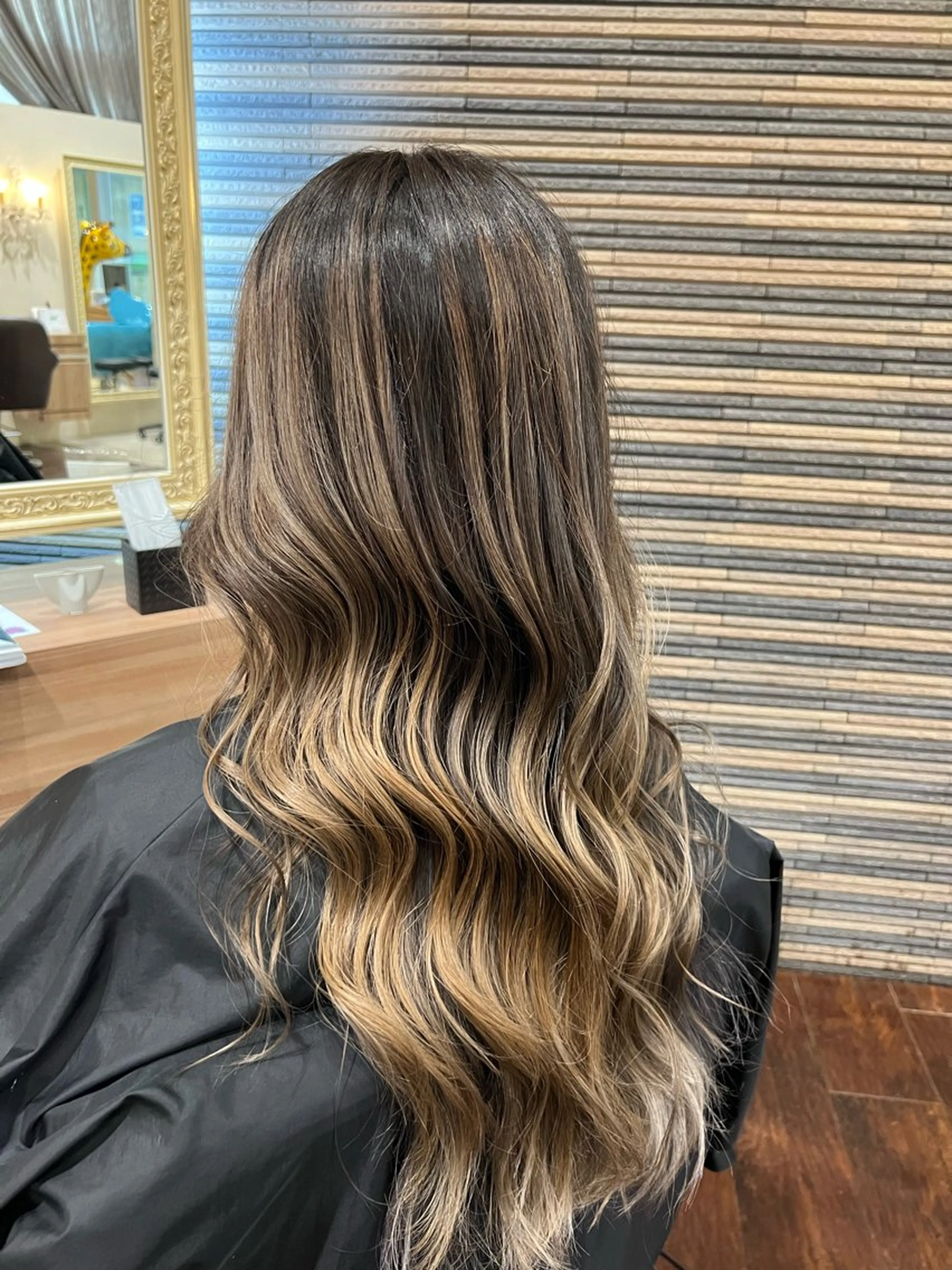 ロング カラー カット ヘアカラー インナーカラー/ ストレート/奥野洸也のヘアスタイル