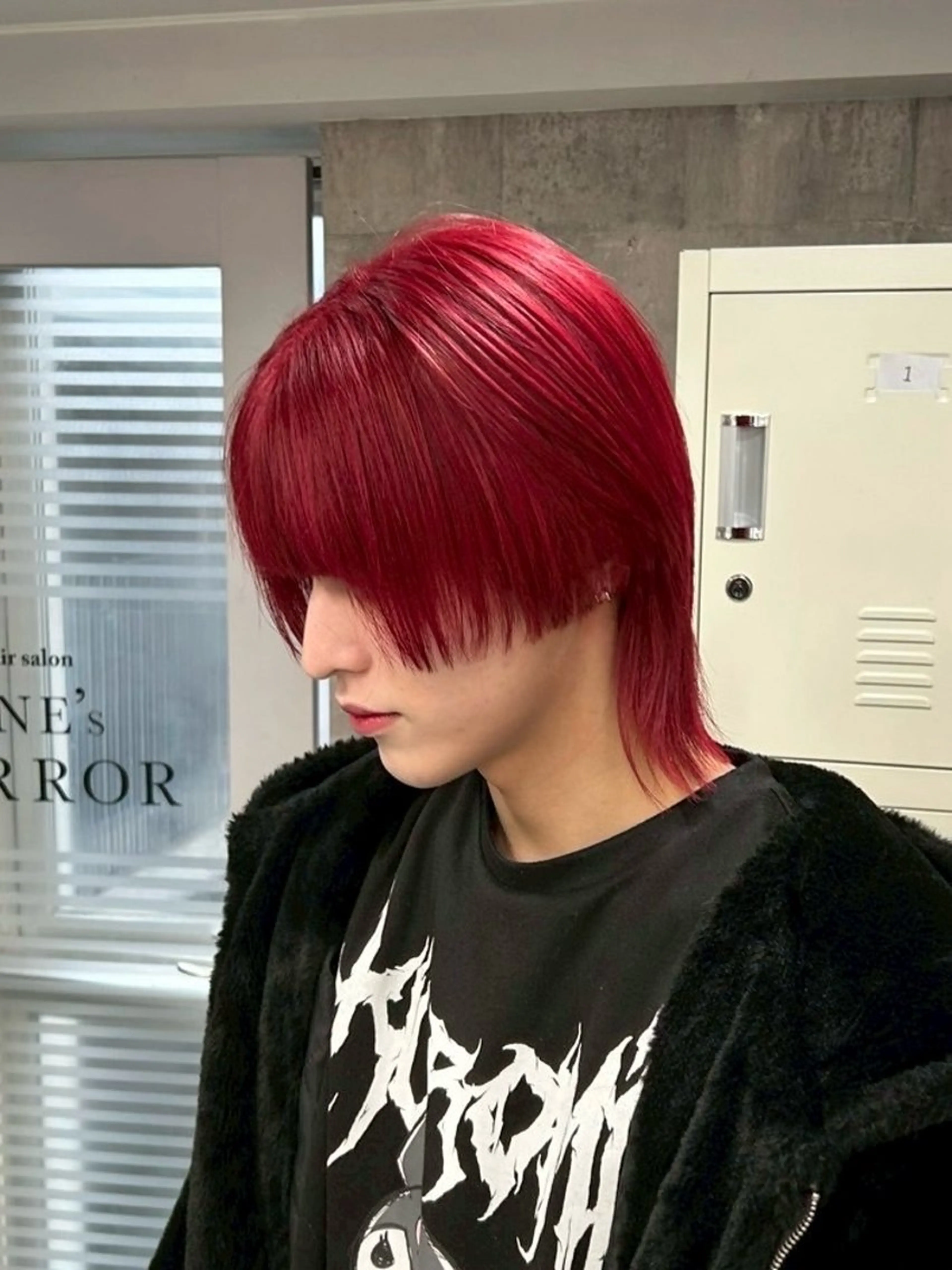 ショート カラー パーマ ヘアアレンジ メンズ キッズ カット トリートメント レイヤー×ハイトーン / mihana🪐のヘアスタイル