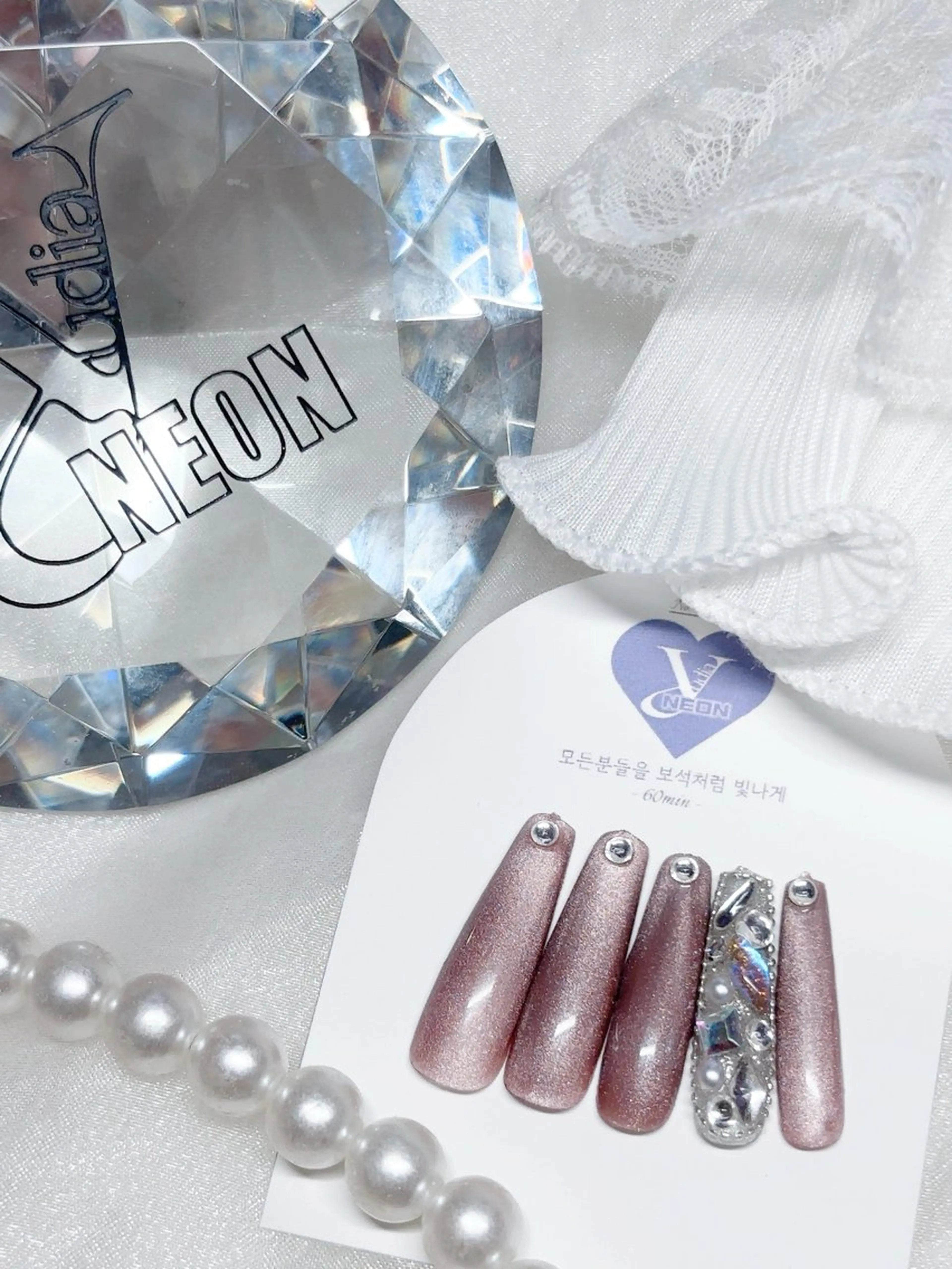 ネイル オーロラネイル 成人式 フットネイル 韓国ネイル ロングネイル Yudia🦋 azuのネイルデザイン