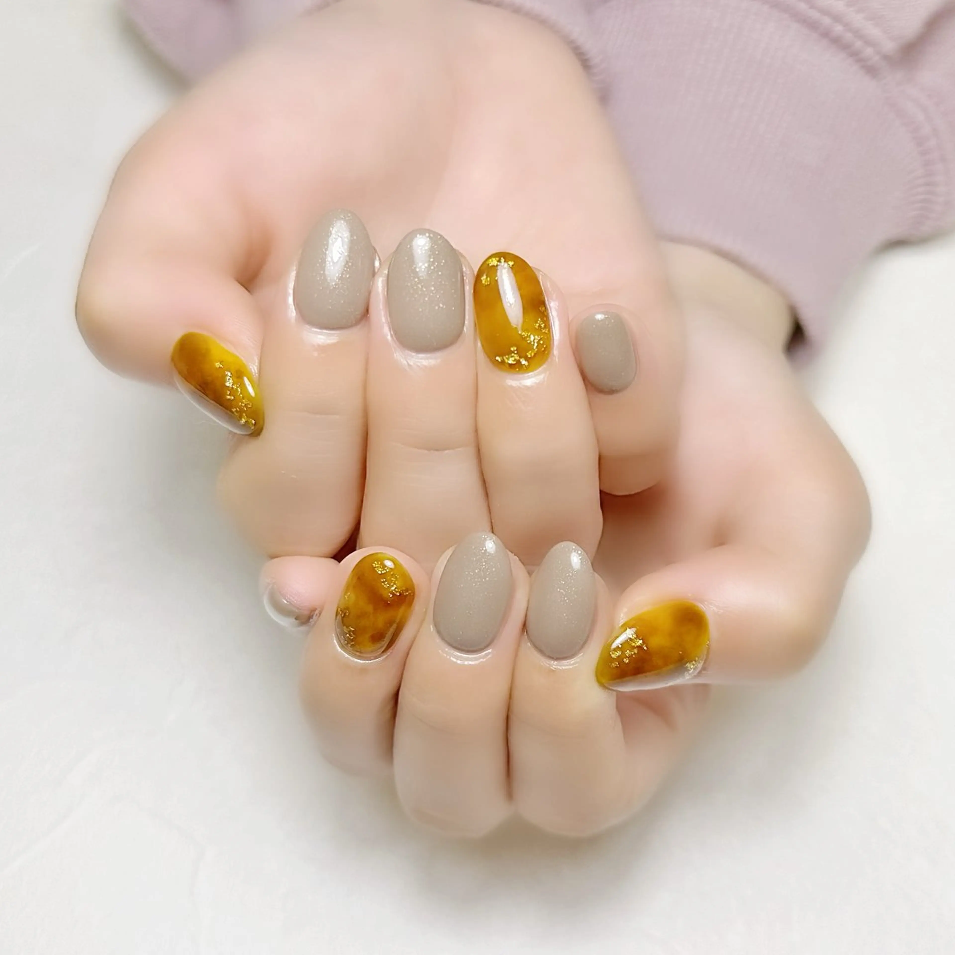 ネイル べっ甲ネイル ニュアンスネイル rouse nail RISATOのネイルデザイン