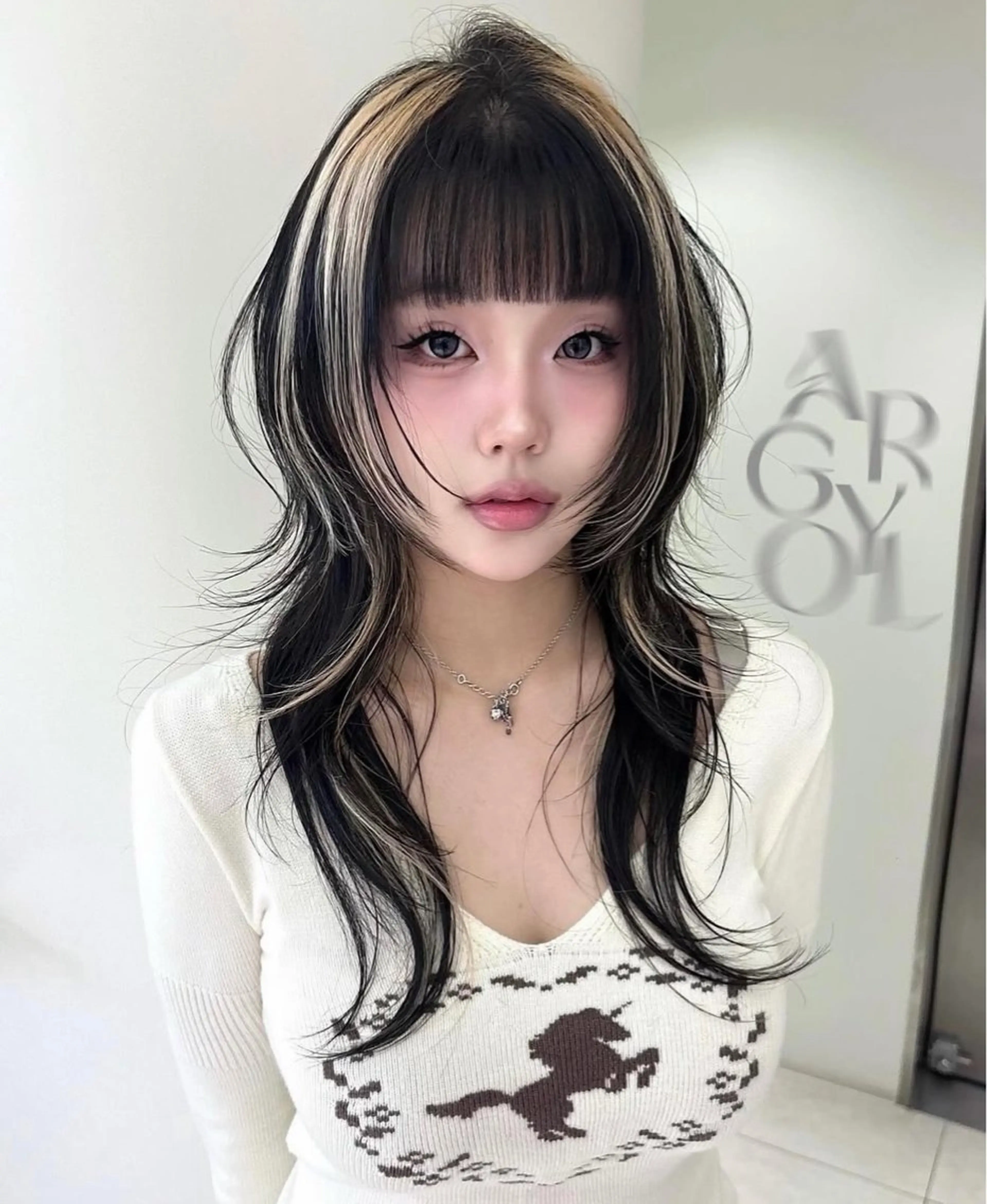 セミロング カラー ハッシュカット 韓国風ヘア ARMONY表参道所属・韓国風専門 RYOのヘアスタイル