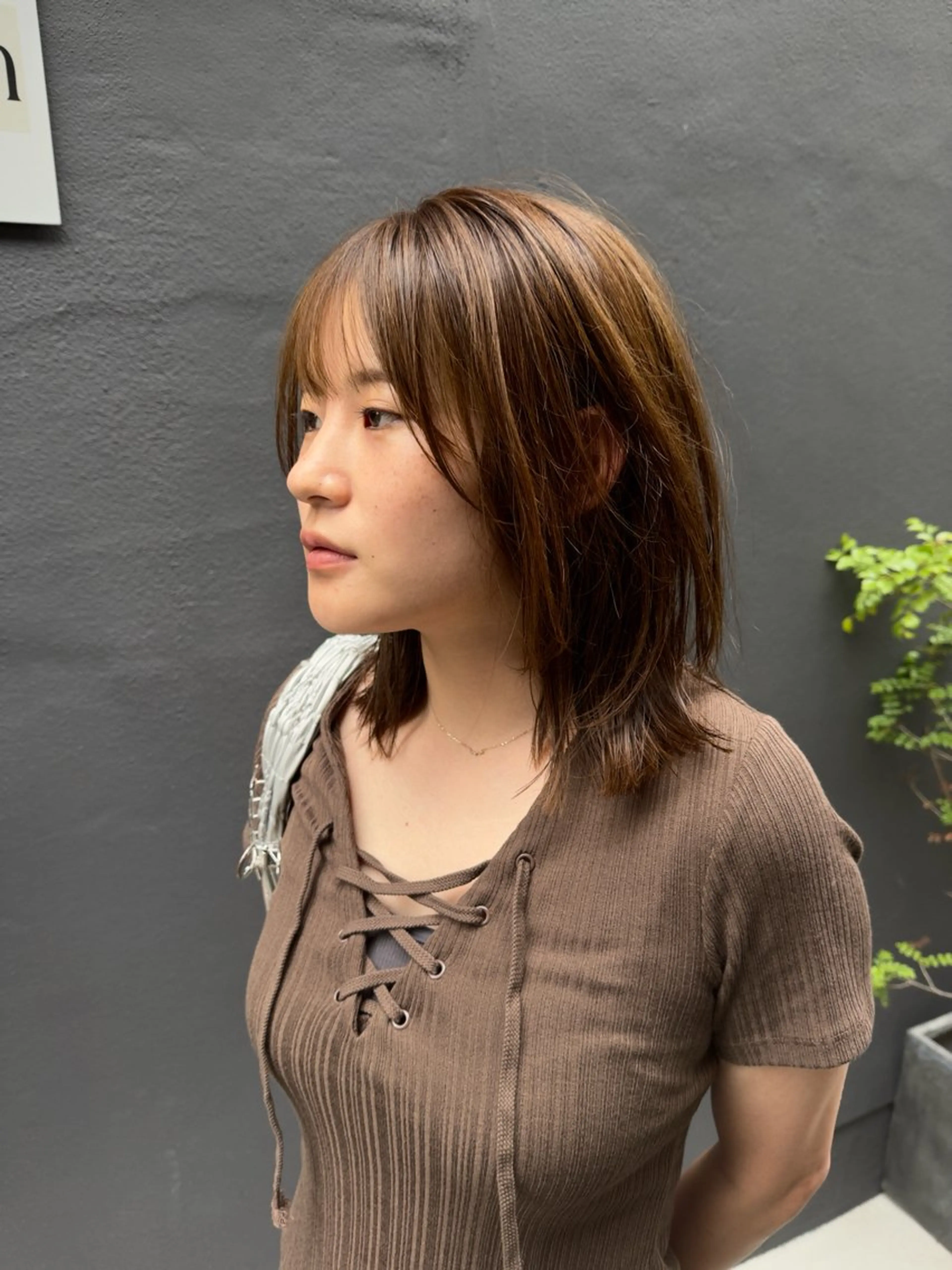 ミディアム カラー ミディアムレイヤー アッシュ ベージュカラー ブリーチ 透明感カラー カット ヘアカラー トリートメント 誰よりも丁寧なカット 🍀小林輝のヘアスタイル