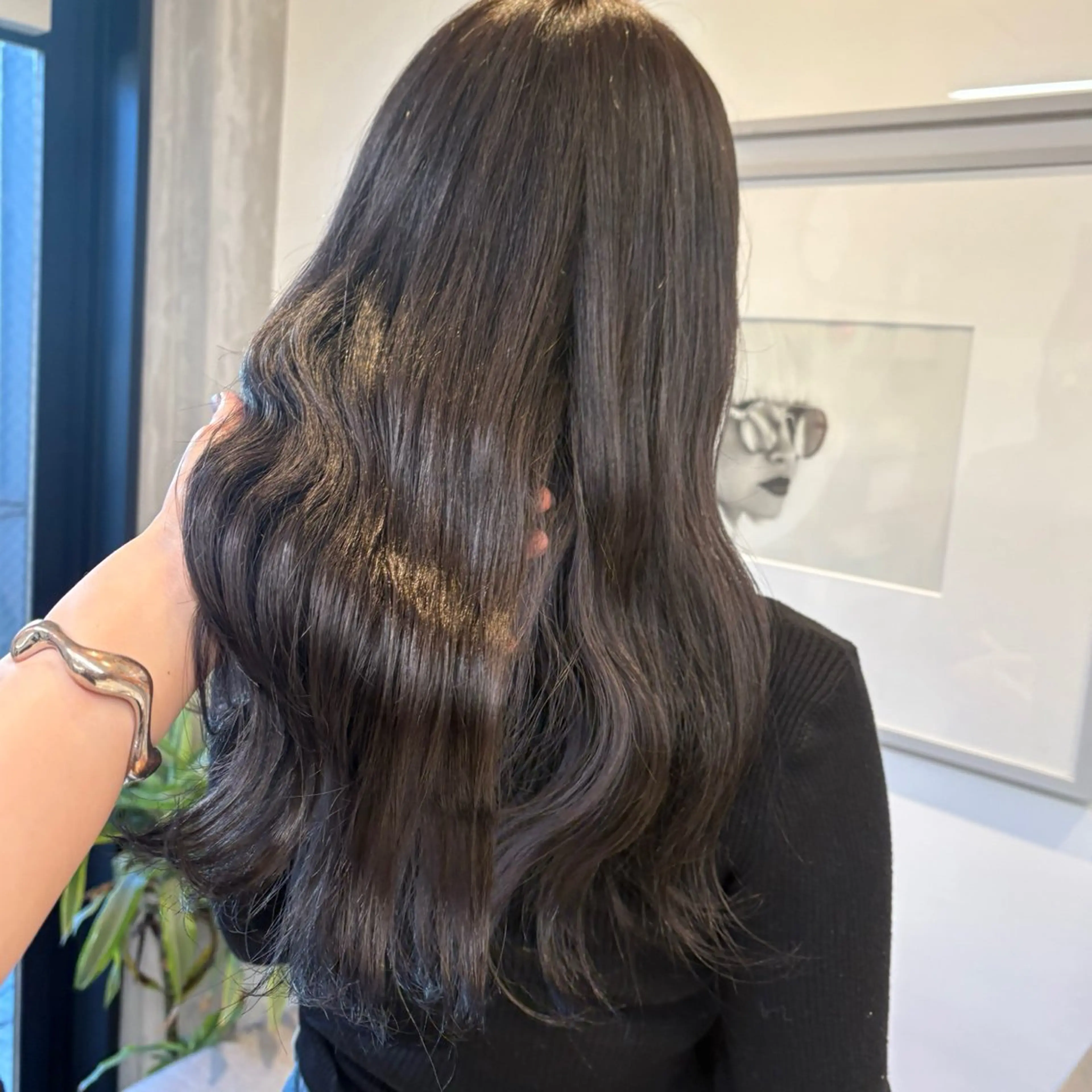 セミロング カラー アッシュ アッシュグレー ブラウンカラー 透明感カラー グレージュ ヘアカラー トリートメント ヘッドスパ ヘアセット カジュアルを女っぽく 𝗮𝘆𝗮𝗰𝗼のヘアスタイル