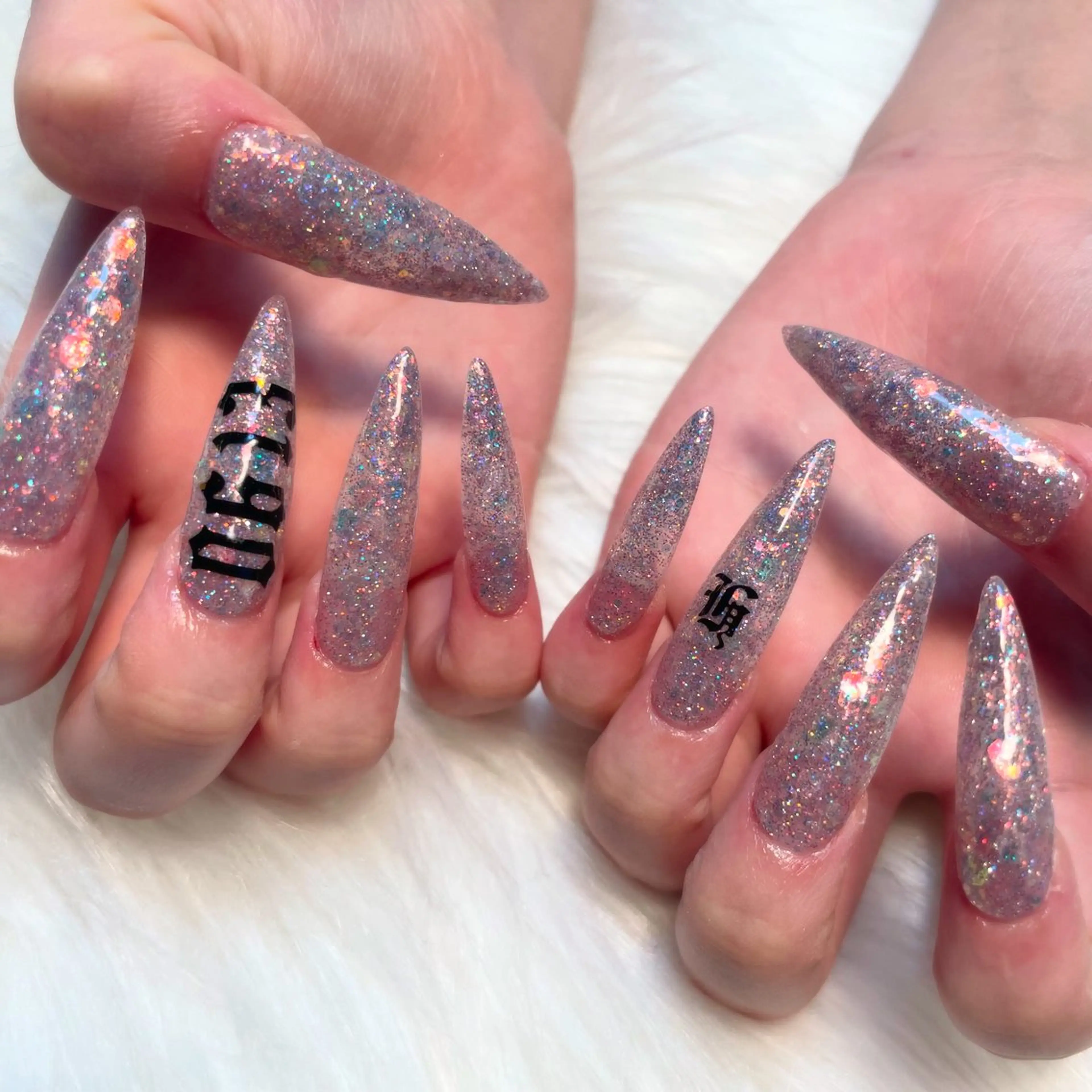 ネイル ハンドネイル ゴテゴテ💙ワンホン リオナのネイルデザイン