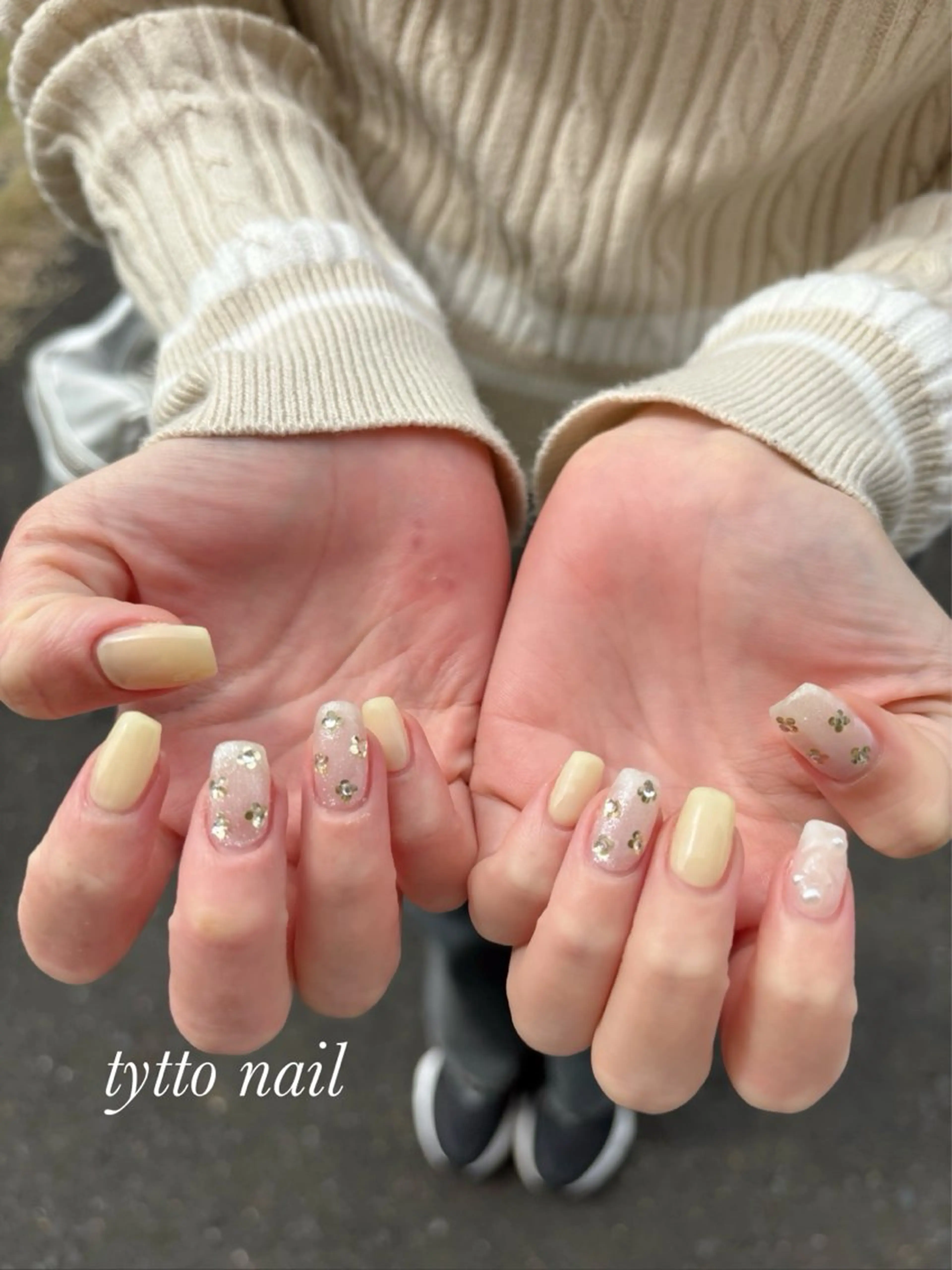 ネイル フラワーネイル ホログラムネイル キラキラネイル ラメ(グリッター) オフィスネイル ハンドネイル tytto nail ❤︎‪‪eri‪‪のネイルデザイン