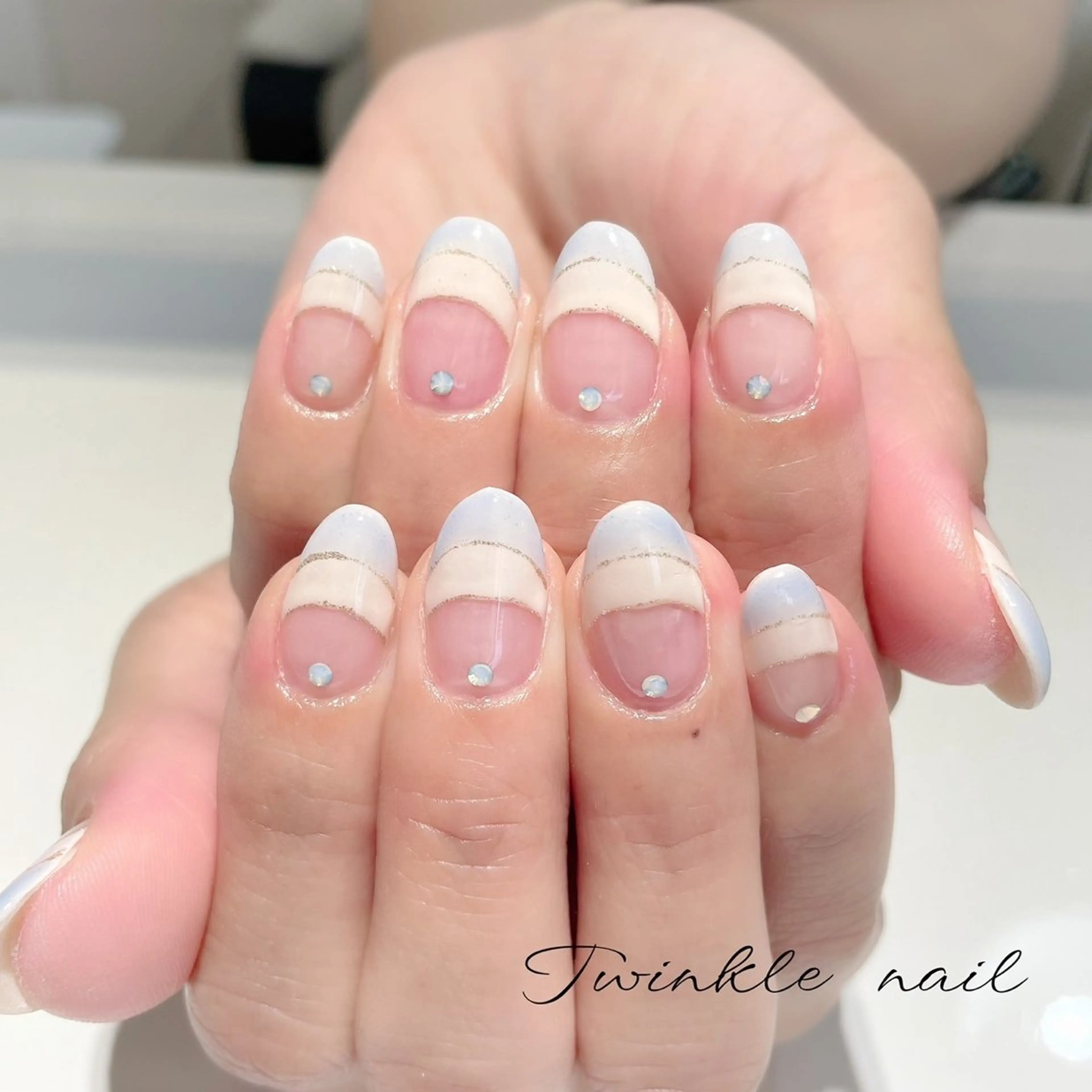 ネイル ハンドネイル ハンドケア 中井 綾香の眉毛・アイブロウイメージ