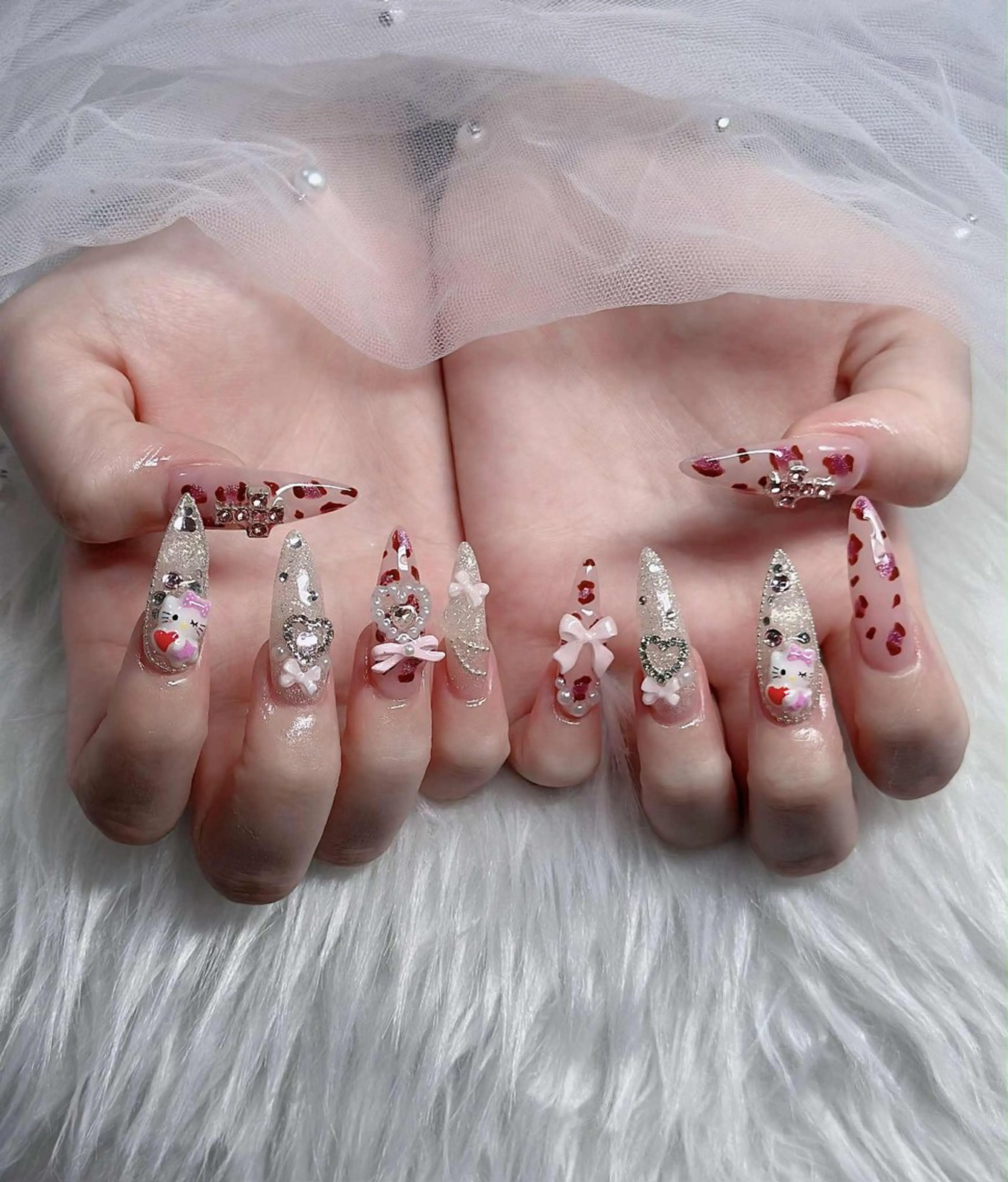 ネイル フレンチネイル ジェルネイル ガラスフレンチ ハロウィン ハート ハンドネイル H.baby Nail Salonのネイルデザイン