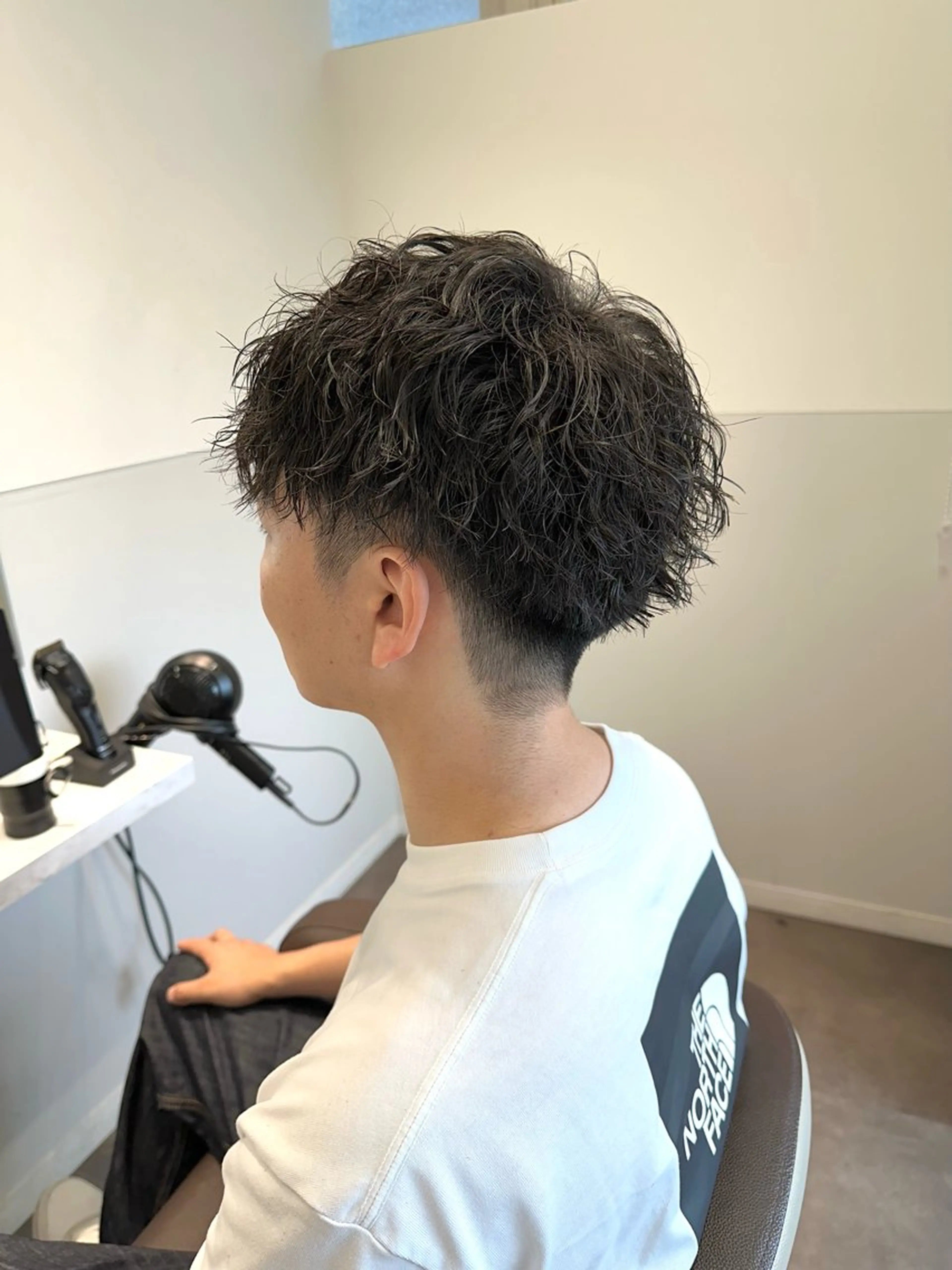 ショート パーマ メンズ メンズパーマ ツイストスパイラルパーマ スパイラルパーマ カット パーマ SALOWIN大宮 /KYOHEI✂️のヘアスタイル