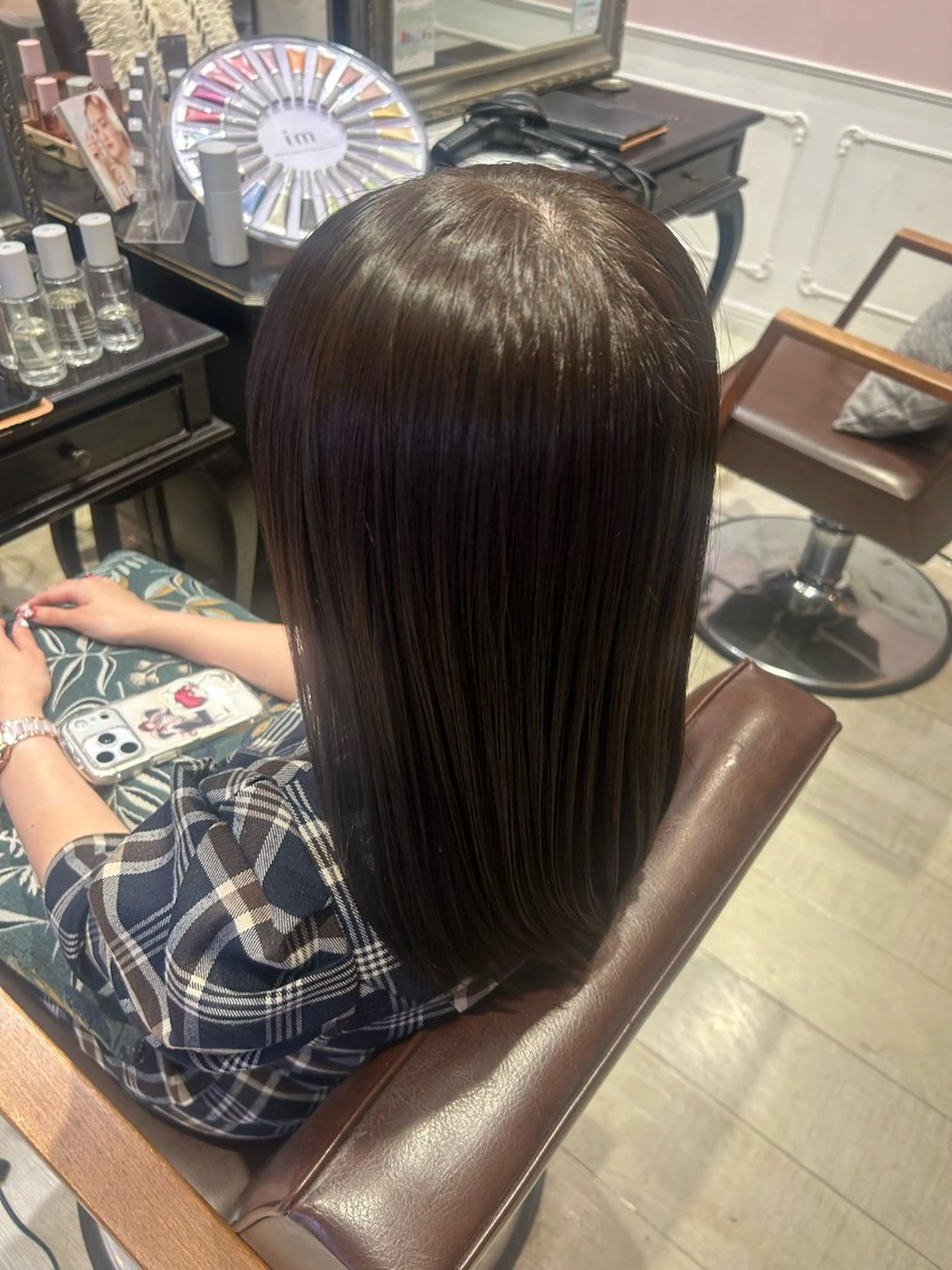 🧴💗【ツヤ感UPカラー×最高の手触り】アディクシーカラー+4STEPトリートメントの写真