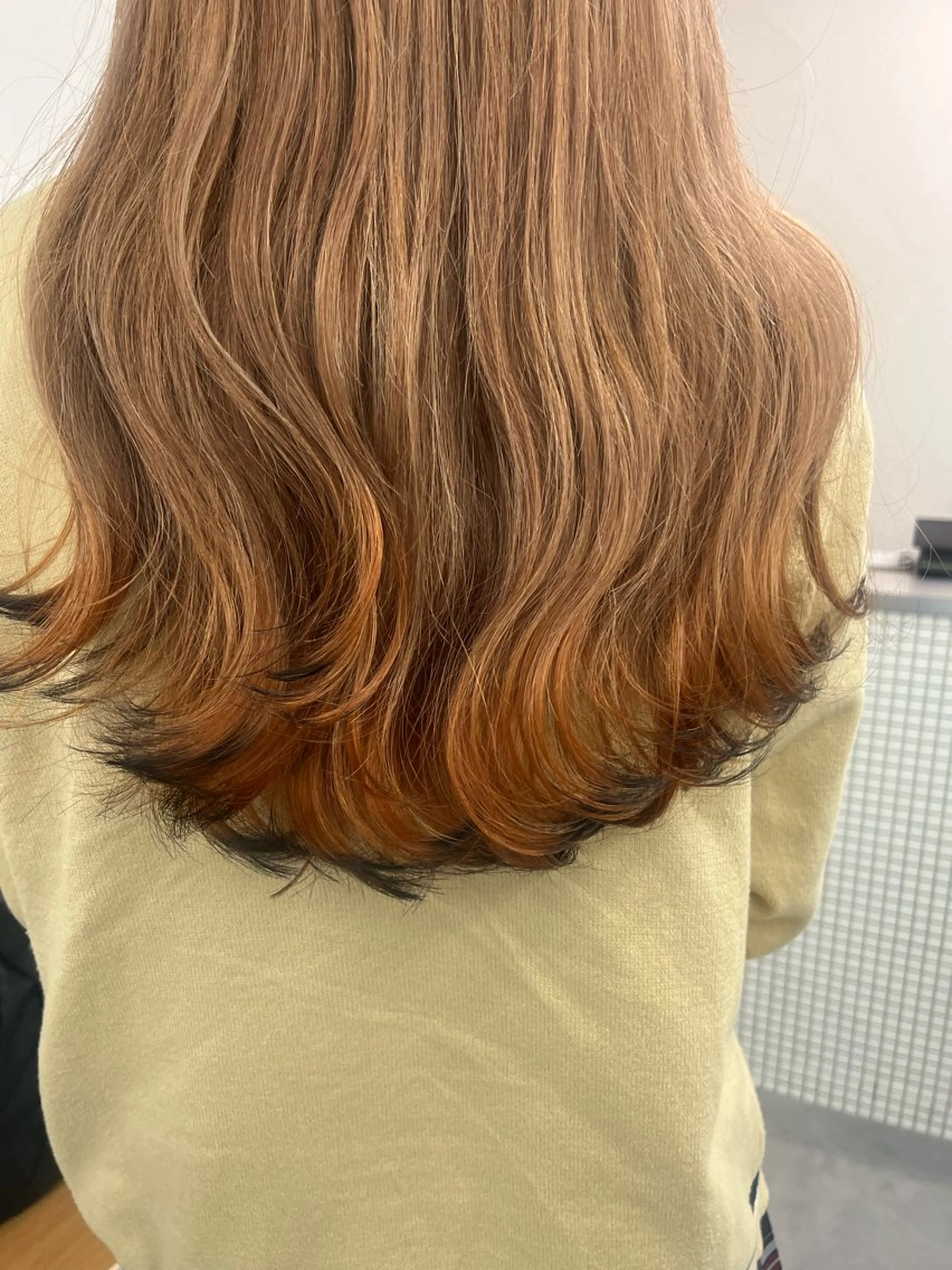 ロング カラー ブリーチ 狐カラー 大林 エリコのヘアスタイル
