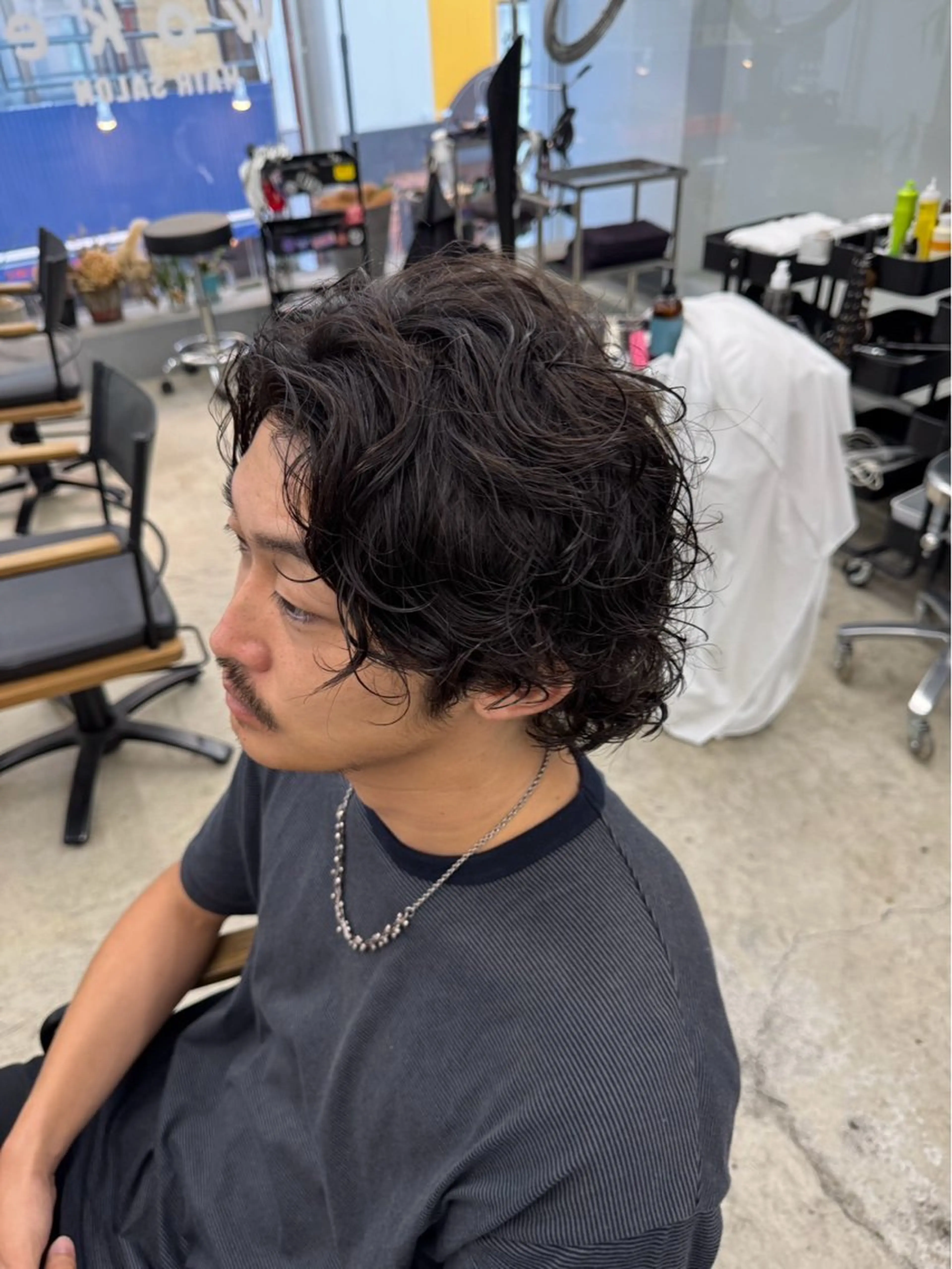 ミディアム パーマ メンズ カット パーマ メンズ専門サロン wokeのヘアスタイル