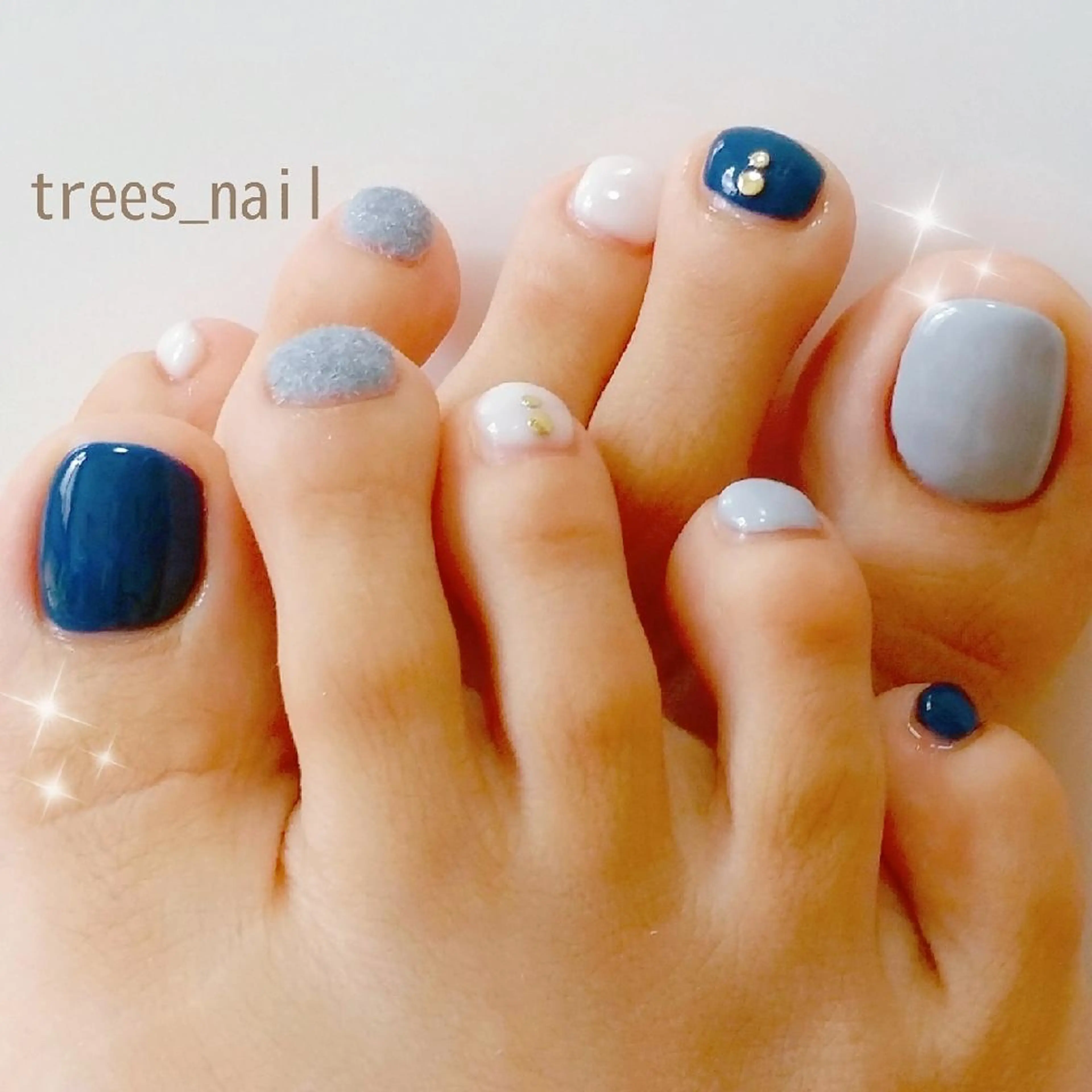 ネイル ネイビー ハンドネイル フットネイル trees_ nailのネイルデザイン