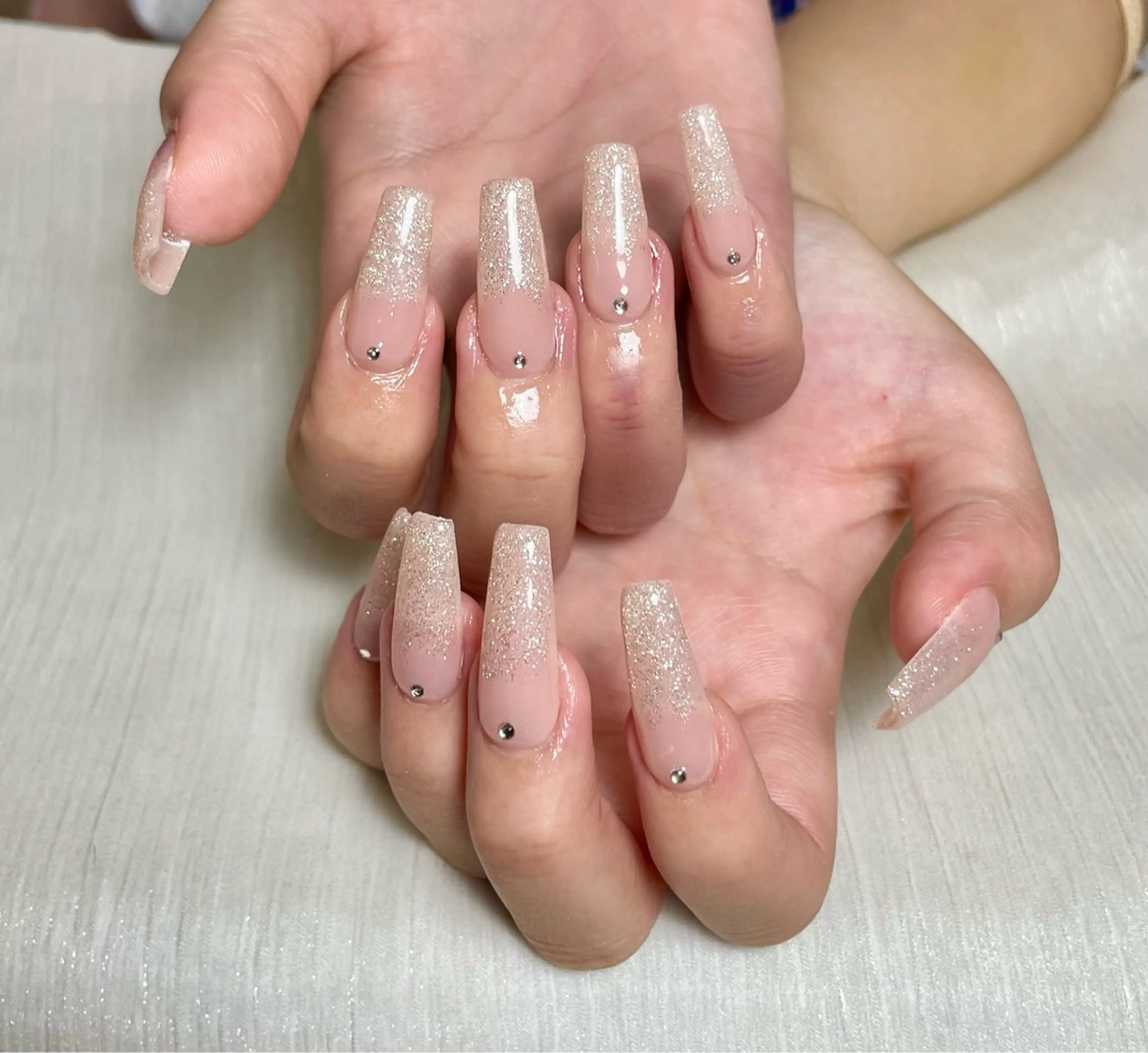 ネイル ハンドネイル ハンドケア モナ& あきのネイルデザイン