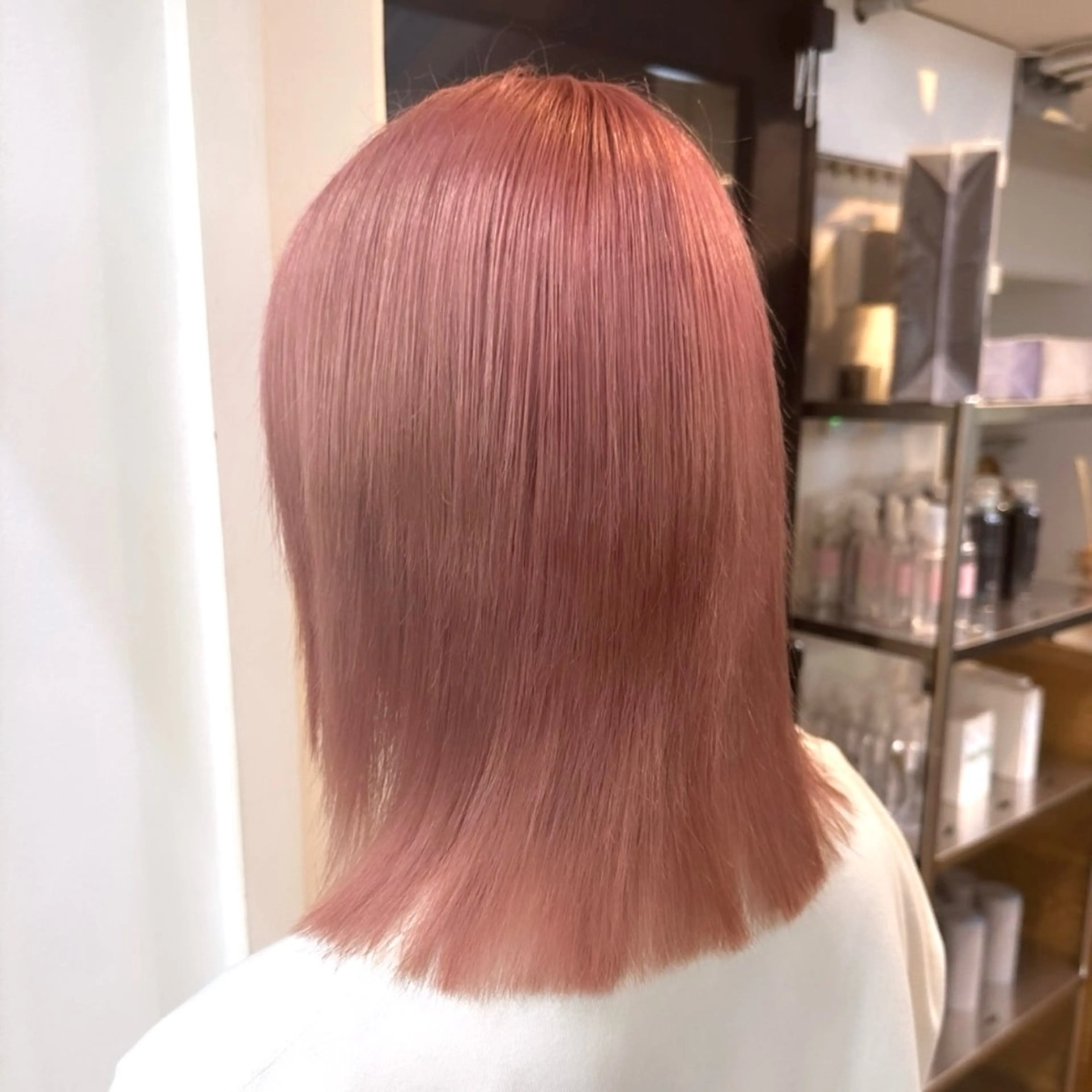 ミディアム カット ヘアカラー トリートメント Hana ハイトーン🕯🩰のヘアスタイル