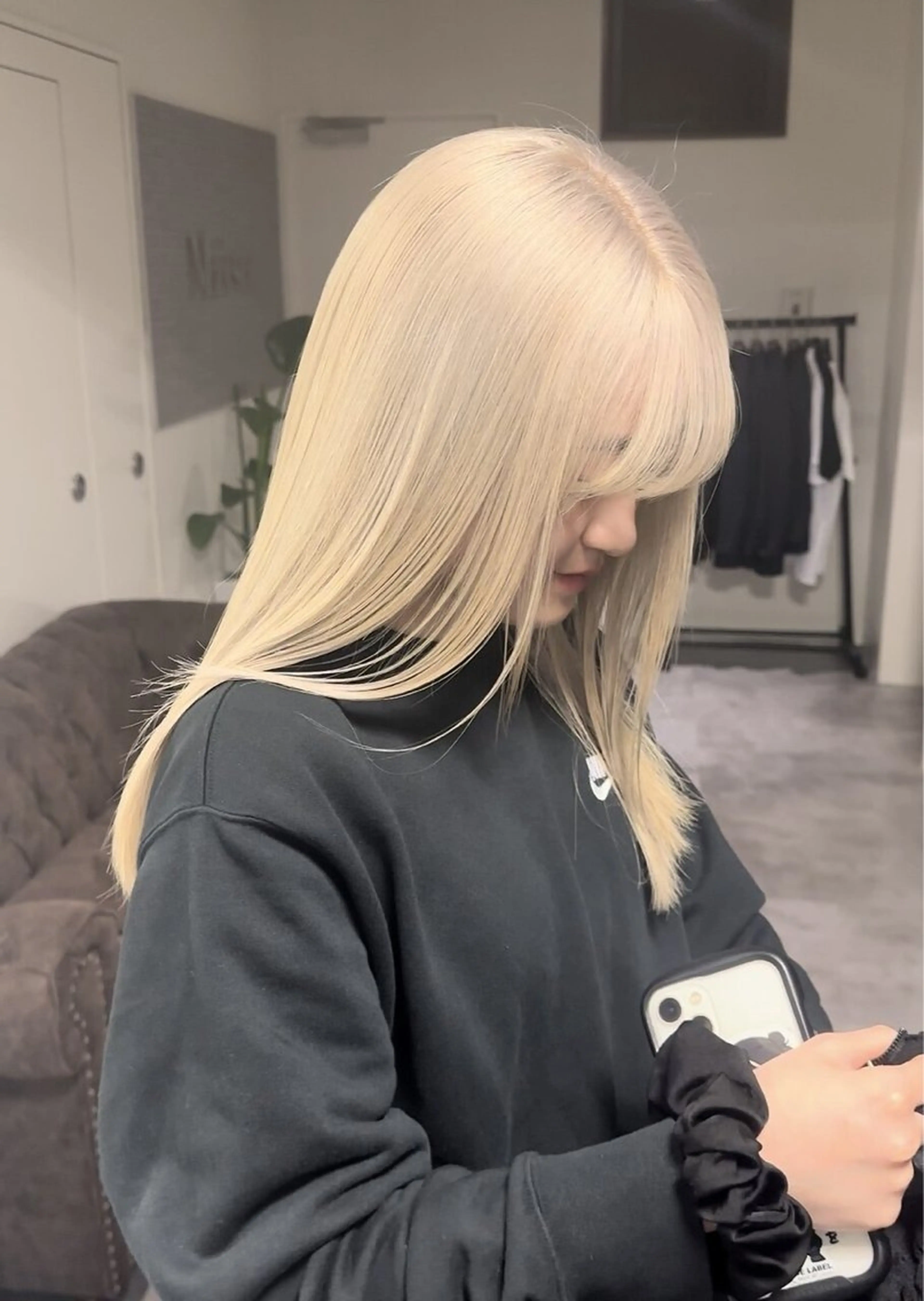 ミディアム カット ヘアカラー Maison所属・Maison髪質改善 ブリーチ/ハイライトのヘアスタイル