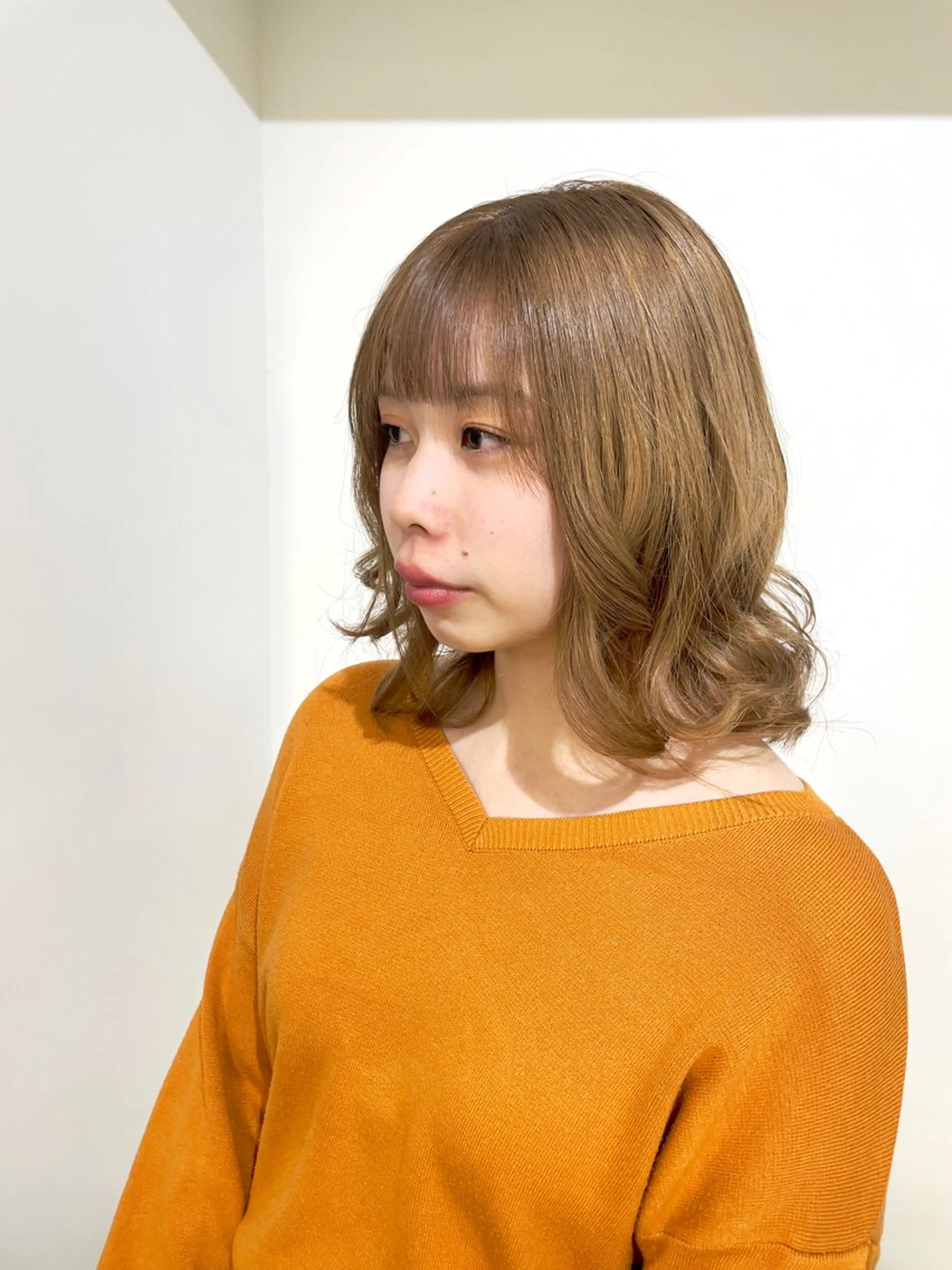 ミディアム カラー ベージュカラー ブリーチ ケアブリーチ CARAL【カラル】所属・💐髪質改善 Hカラー💐HIDEのヘアスタイル