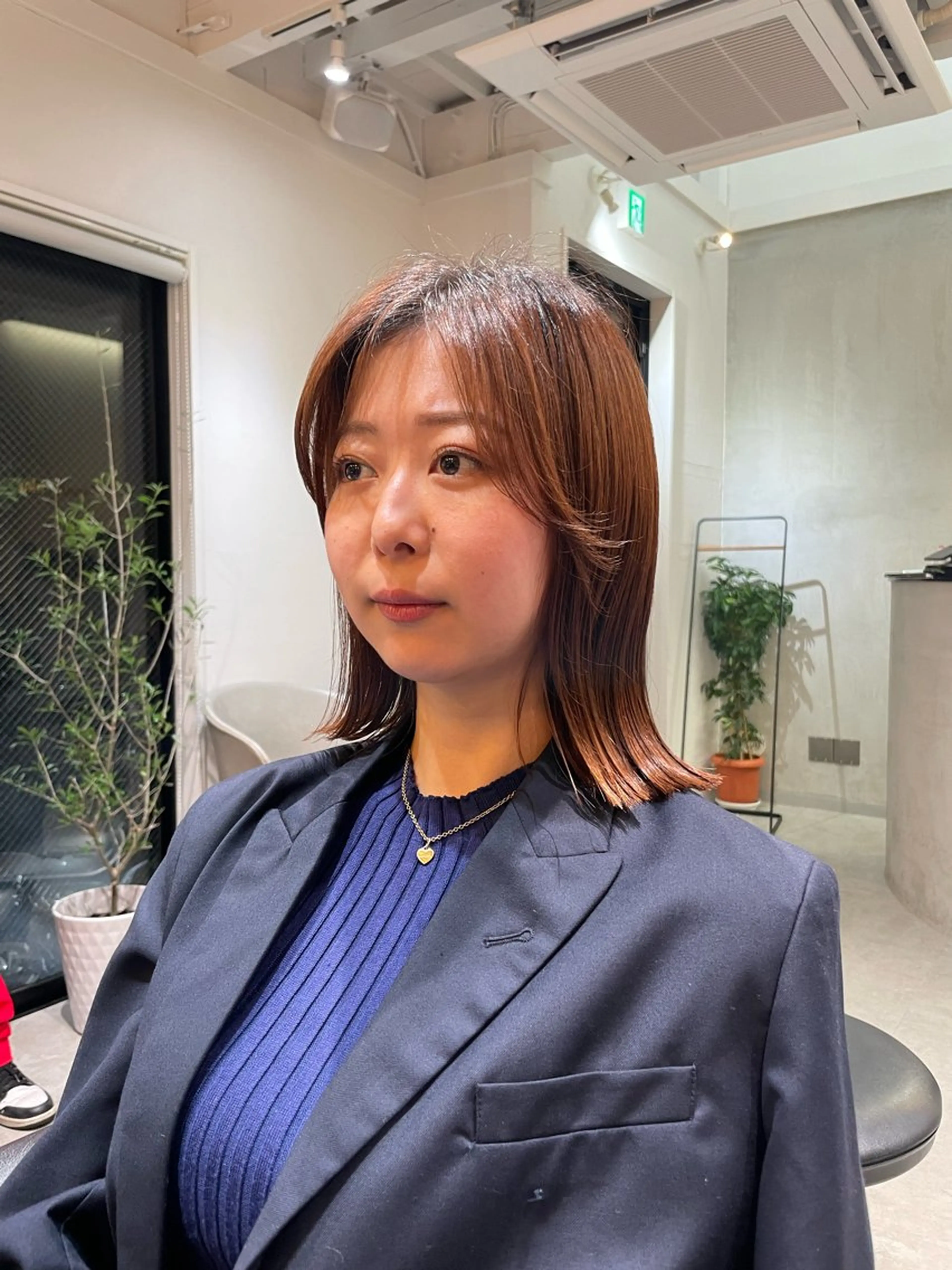 ミディアム カット ヘアカラー 縮毛矯正 トリートメント 💖ボブ/髪質改善 顔周りレイヤー/ユイのヘアスタイル