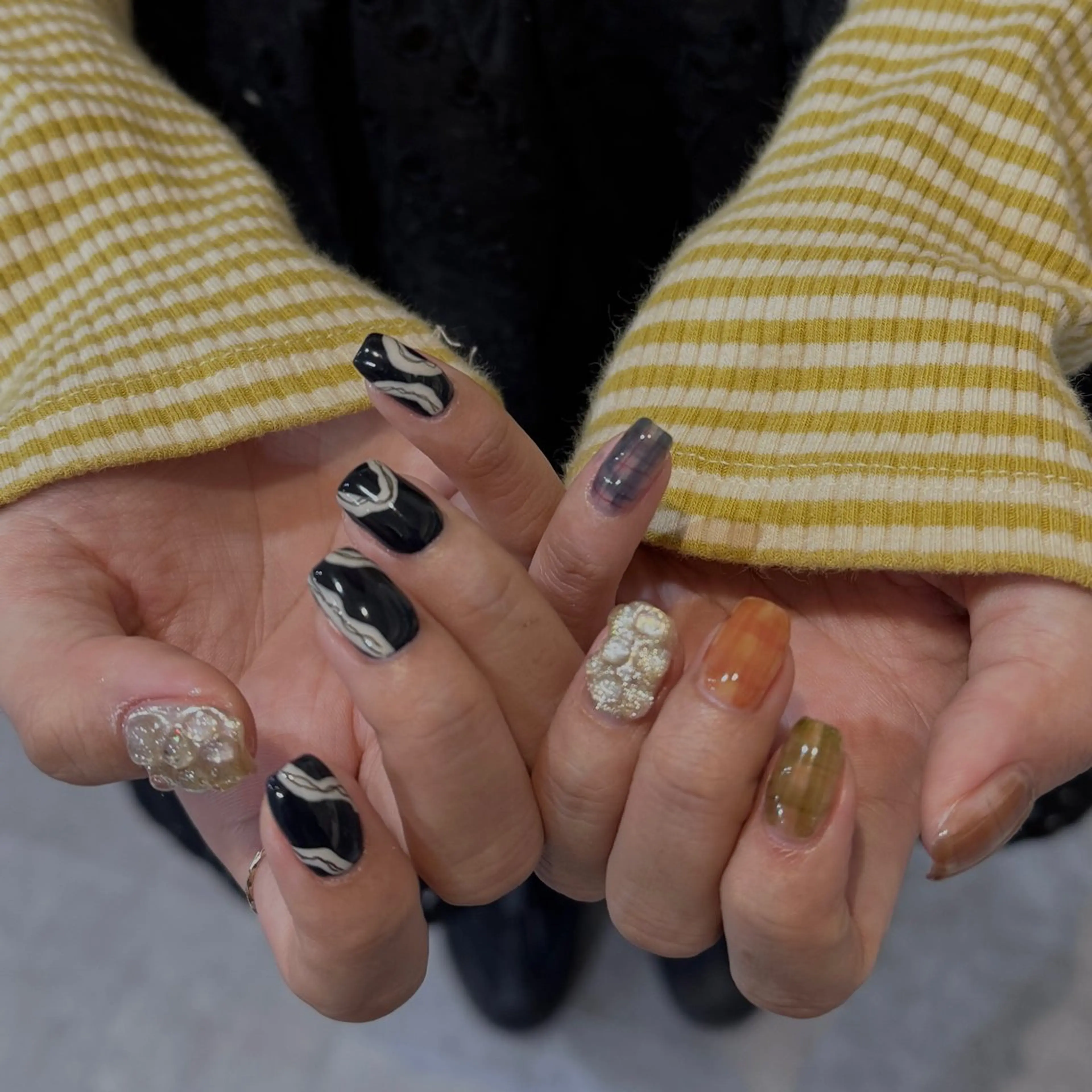 ネイル ハンドネイル 中本 菜々のネイルデザイン