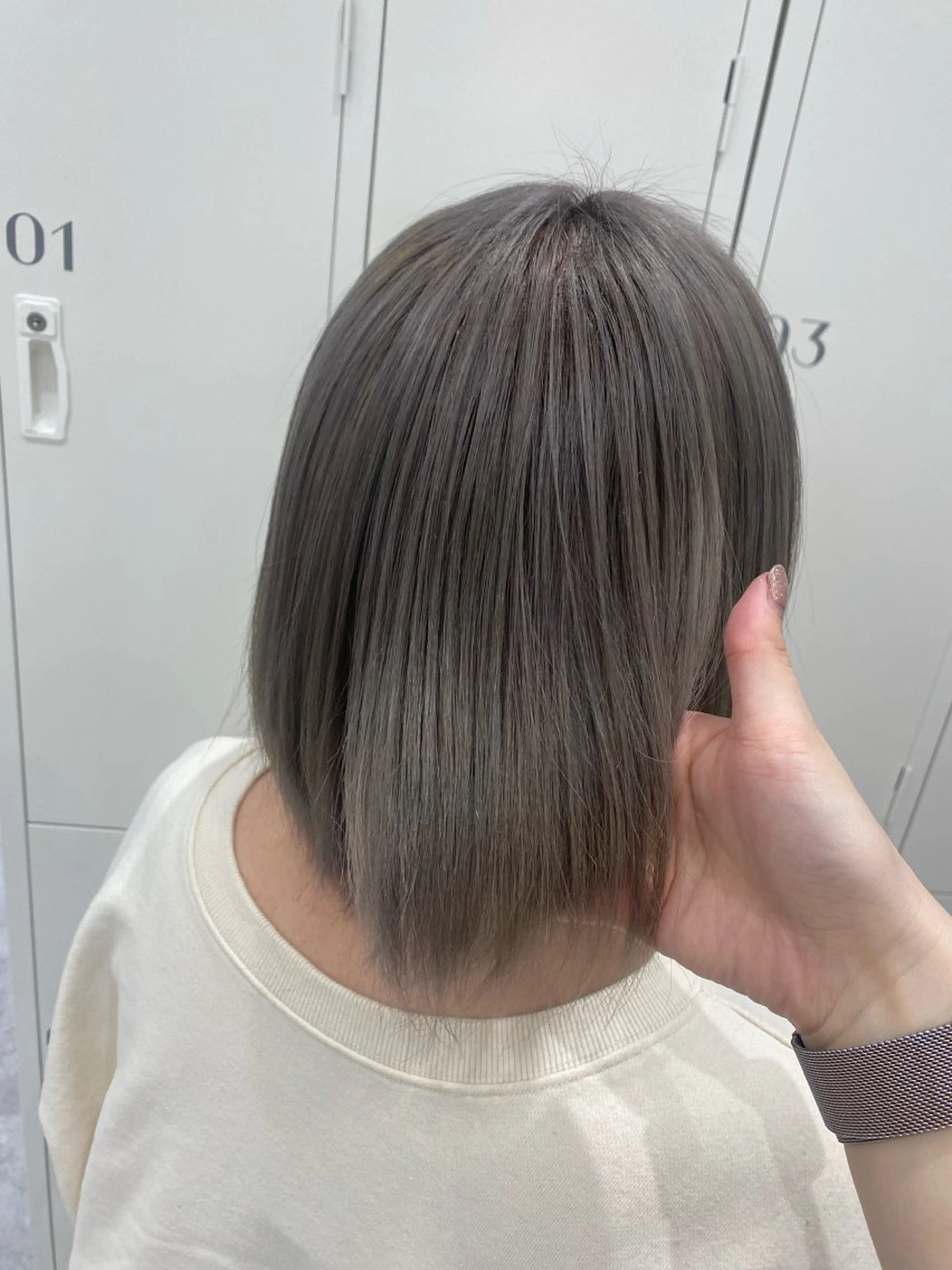 ミディアム カラー ヘアアレンジ ブリーチ グレージュ ヘアカラー ボブ /ニュアンス/ satomi🧸💖のヘアスタイル