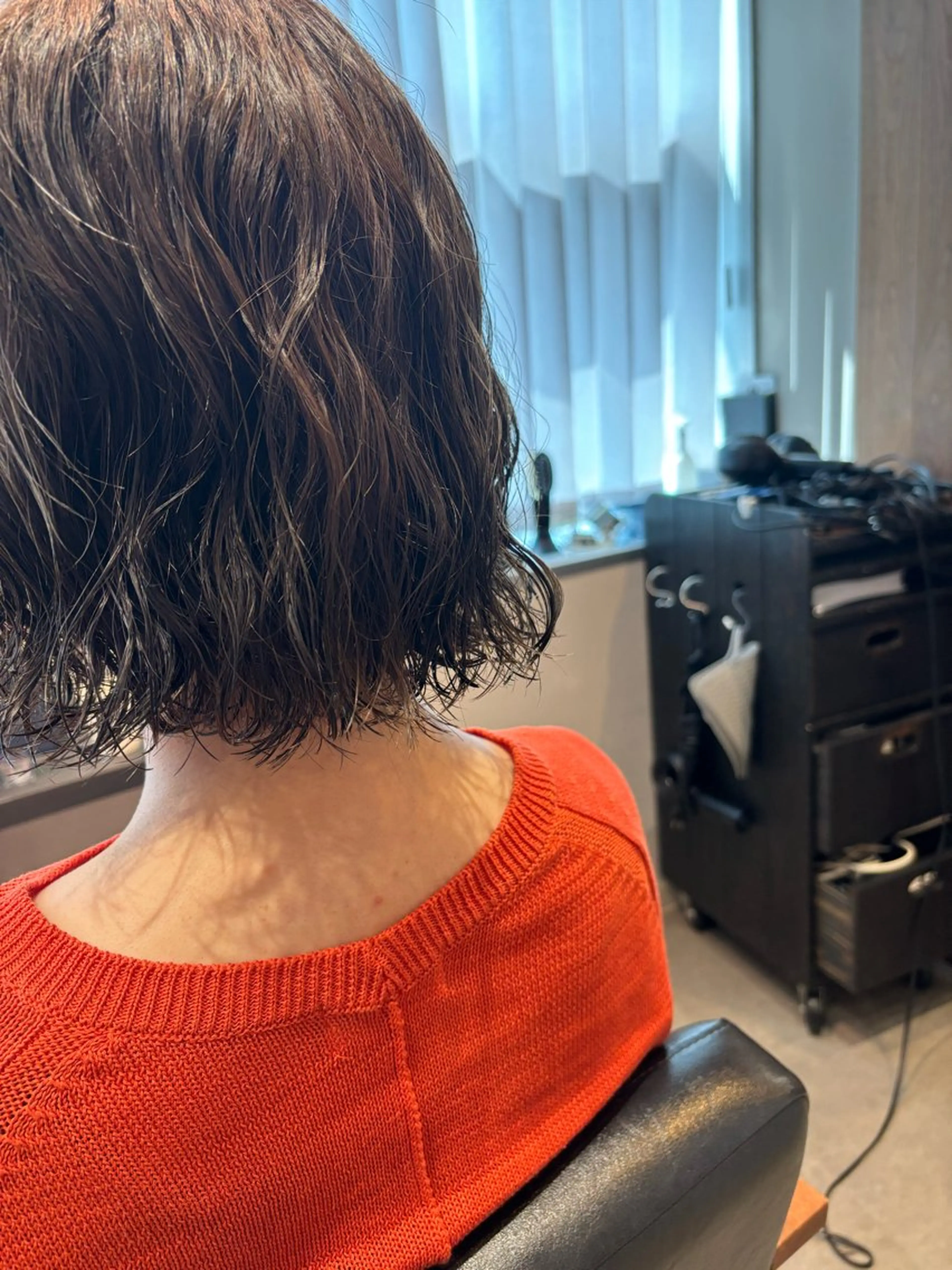 ミディアム パーマ 池田理紗/メンズ カット/切りっぱなしのヘアスタイル