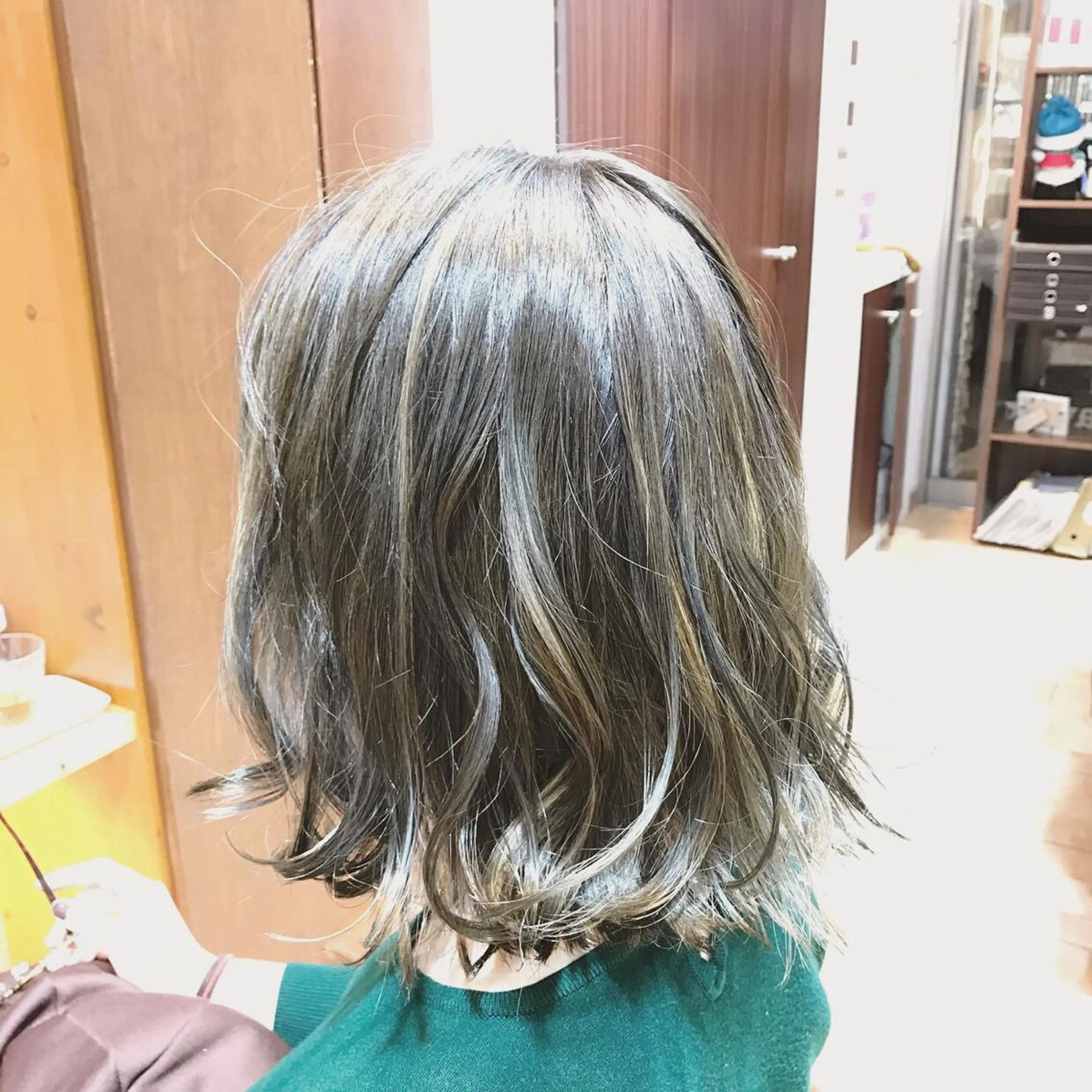 ショート ミディアム セミロング カラー パーマ ヘアアレンジ マツエク・マツパ ハイライトカラー インナーカラー ハイライト 🥛洒落髪小顔cut なら龍崎🥛のヘアスタイル