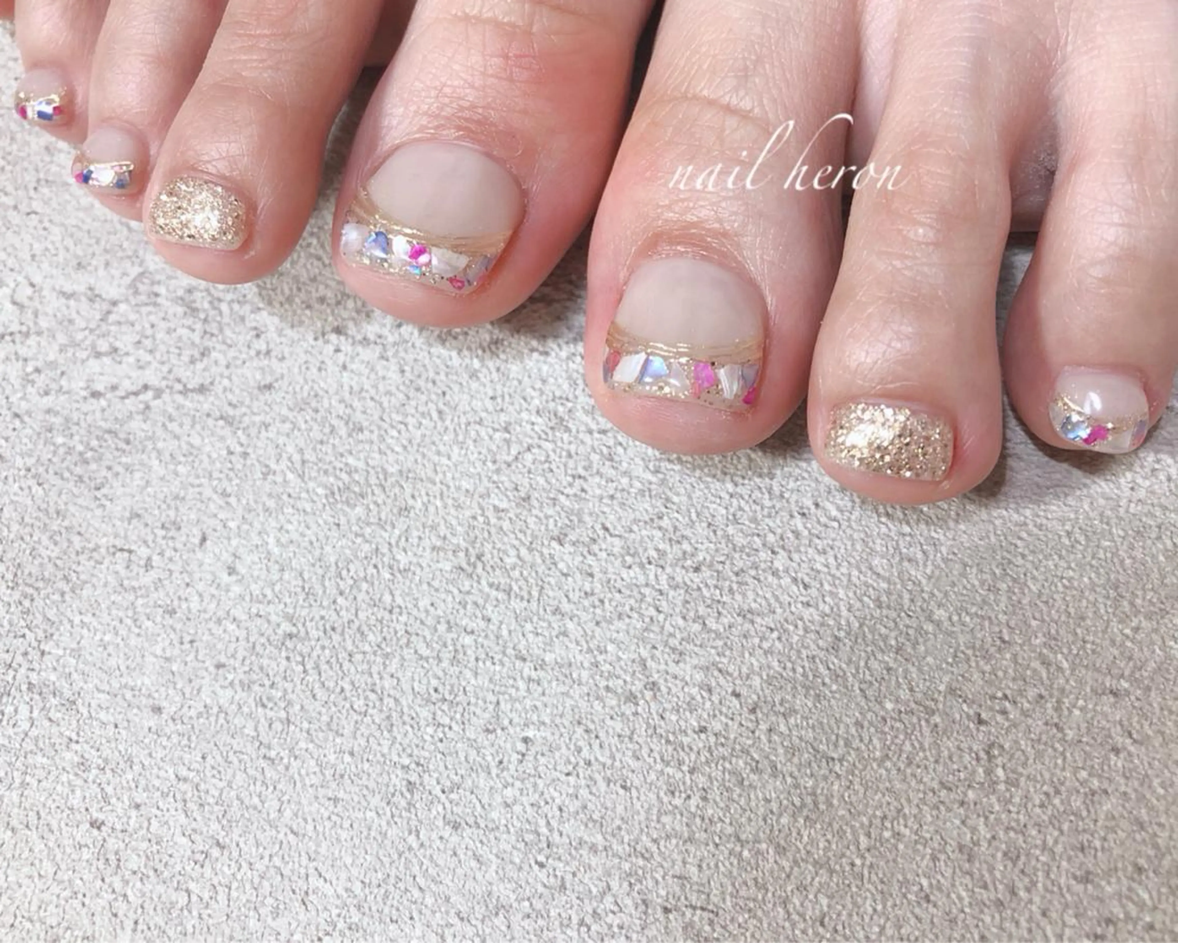 ネイル フレンチネイル フットネイル nail heron所属・saki_ nail heronのネイルデザイン