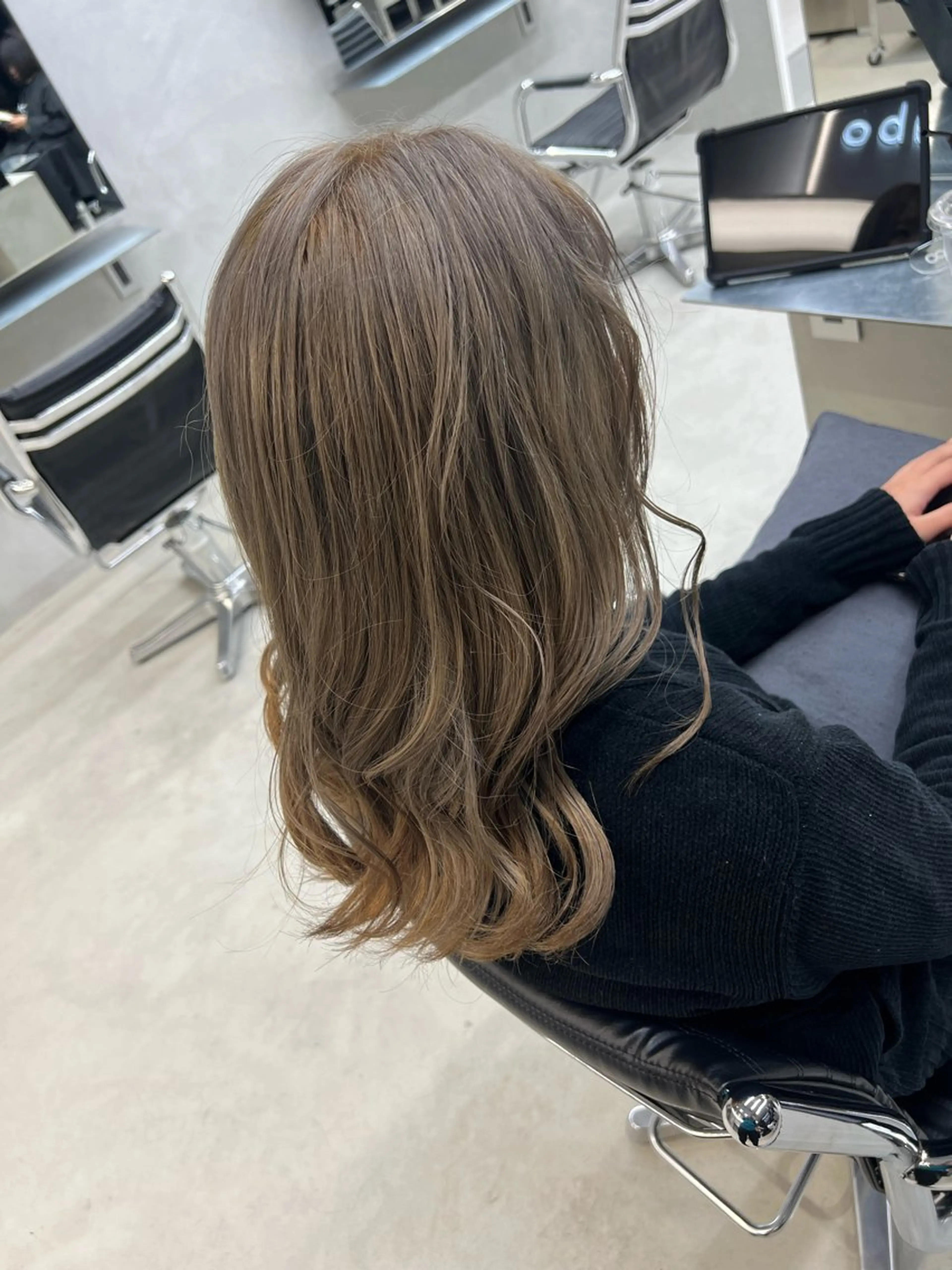 カラー ダブルカラー 吉沢遣人/レイヤー 艶カラー/パーマのヘアスタイル