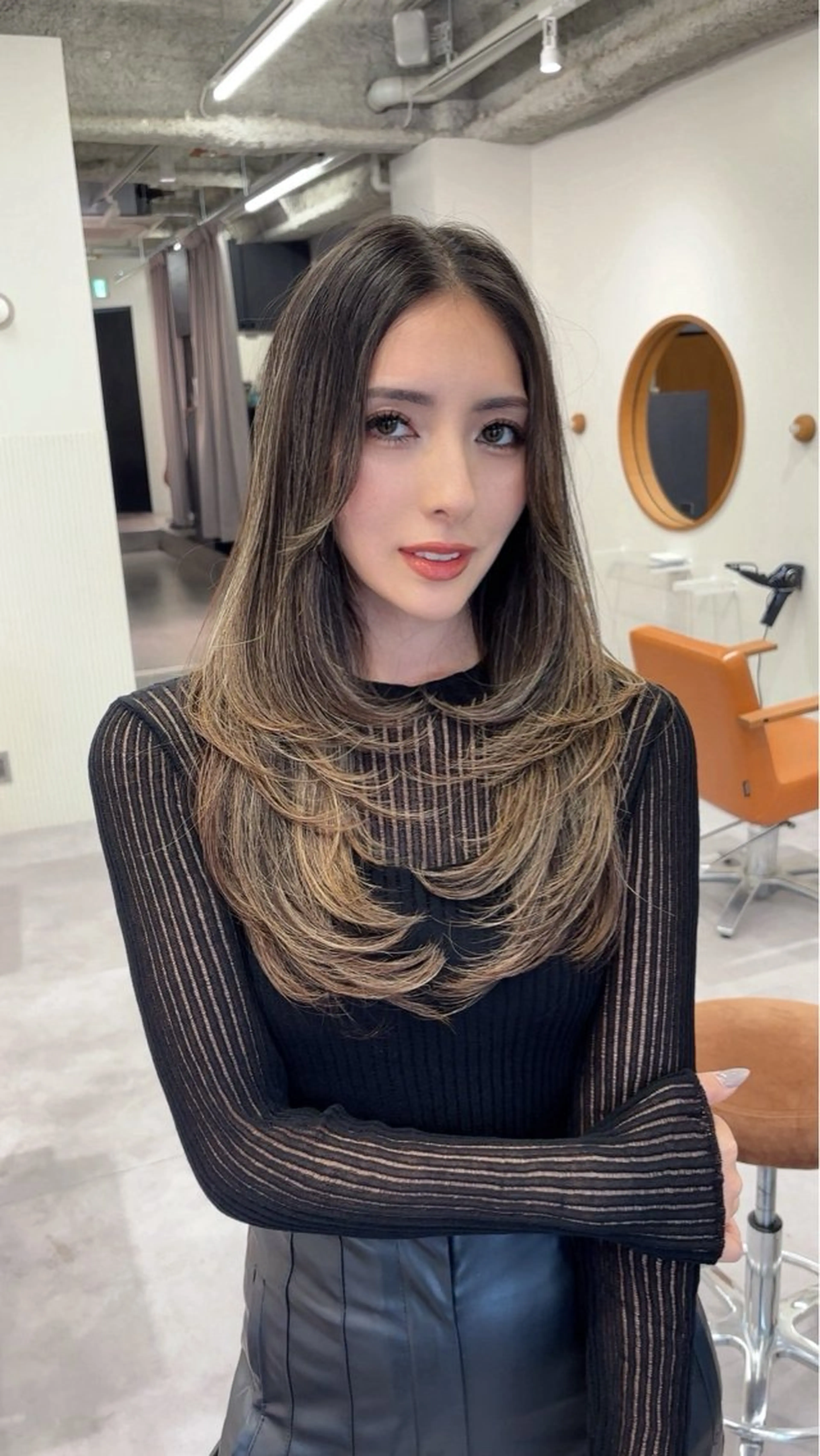 ロング カラー ハイライトカラー ハイライト レイヤーカット 名古屋レイヤーカット 藤原崇裕のヘアスタイル