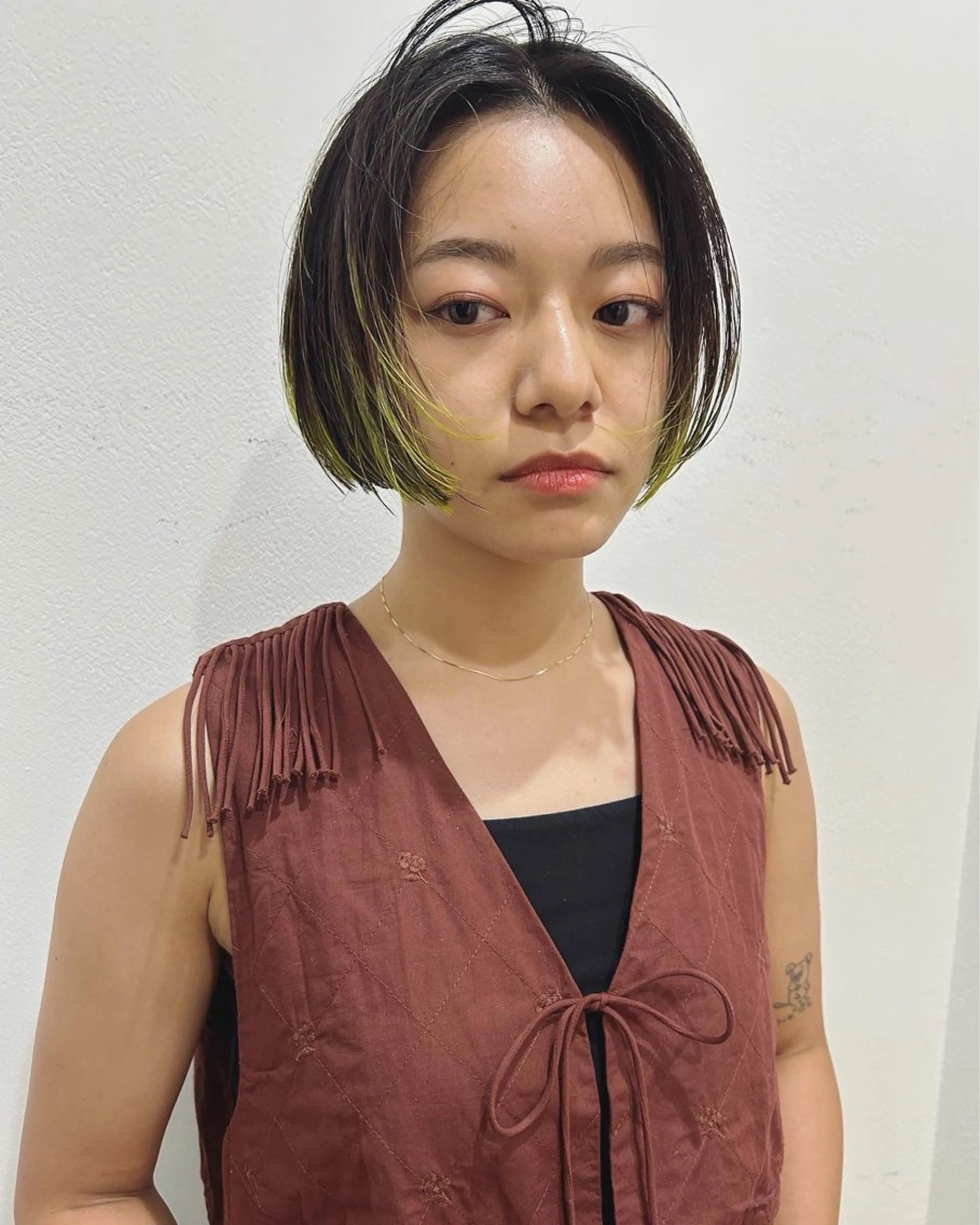 ショート カラー ハイライトカラー ハイライト カット ヘアカラー トリートメント Loom.所属・村上雅人 ナチュラルモードのヘアスタイル