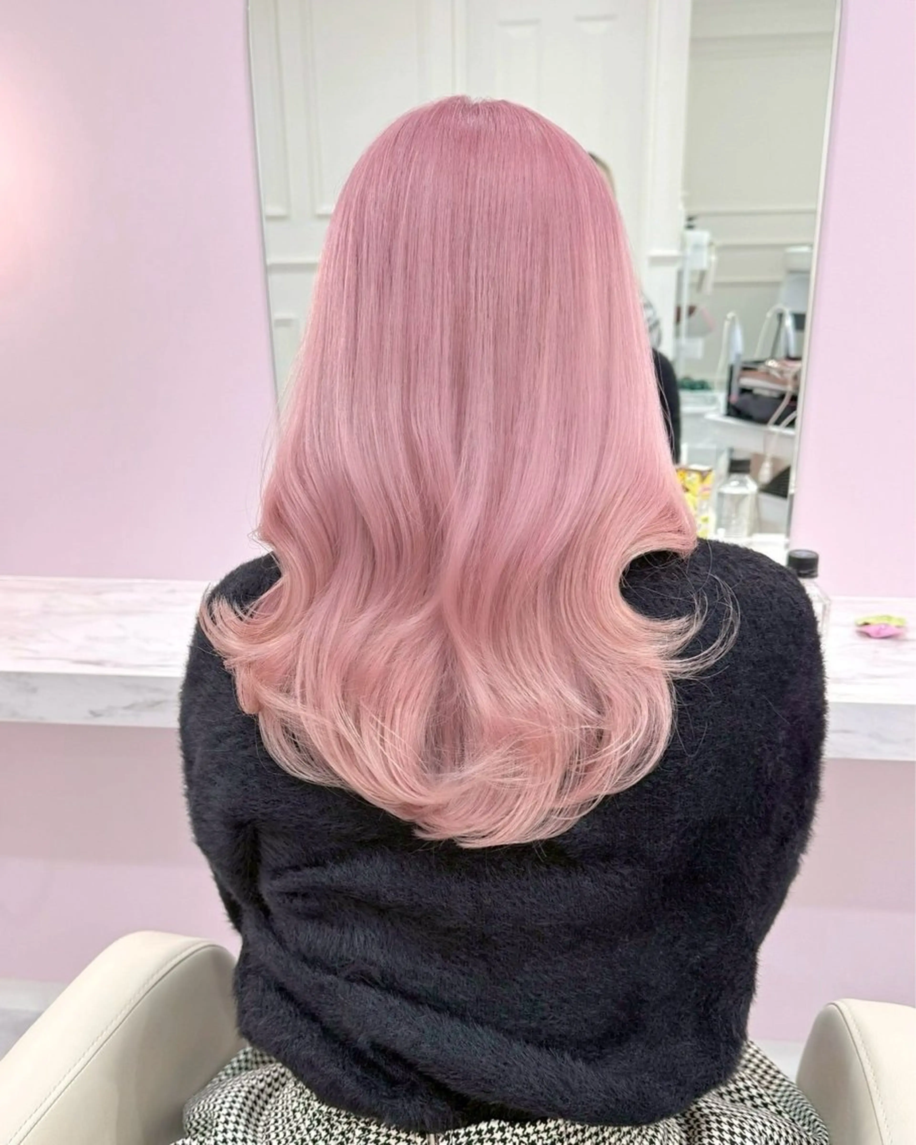 ロング カラー ブリーチ 透明感カラー ハイトーンカラー ヘアカラー ハイトーンカラー💞 くるみ🎀のヘアスタイル