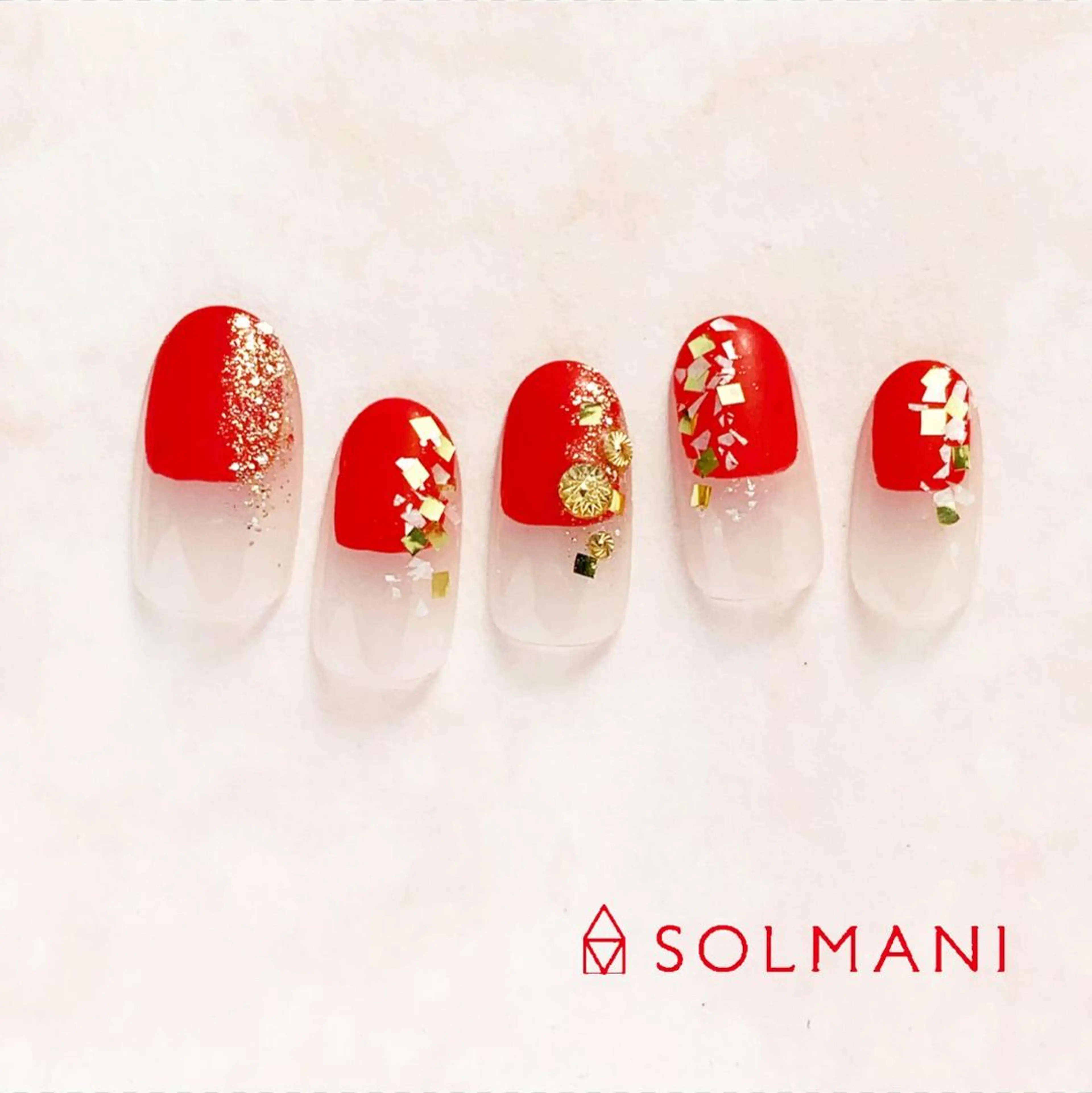 ネイル SOLMANI 予約担当のネイルデザイン