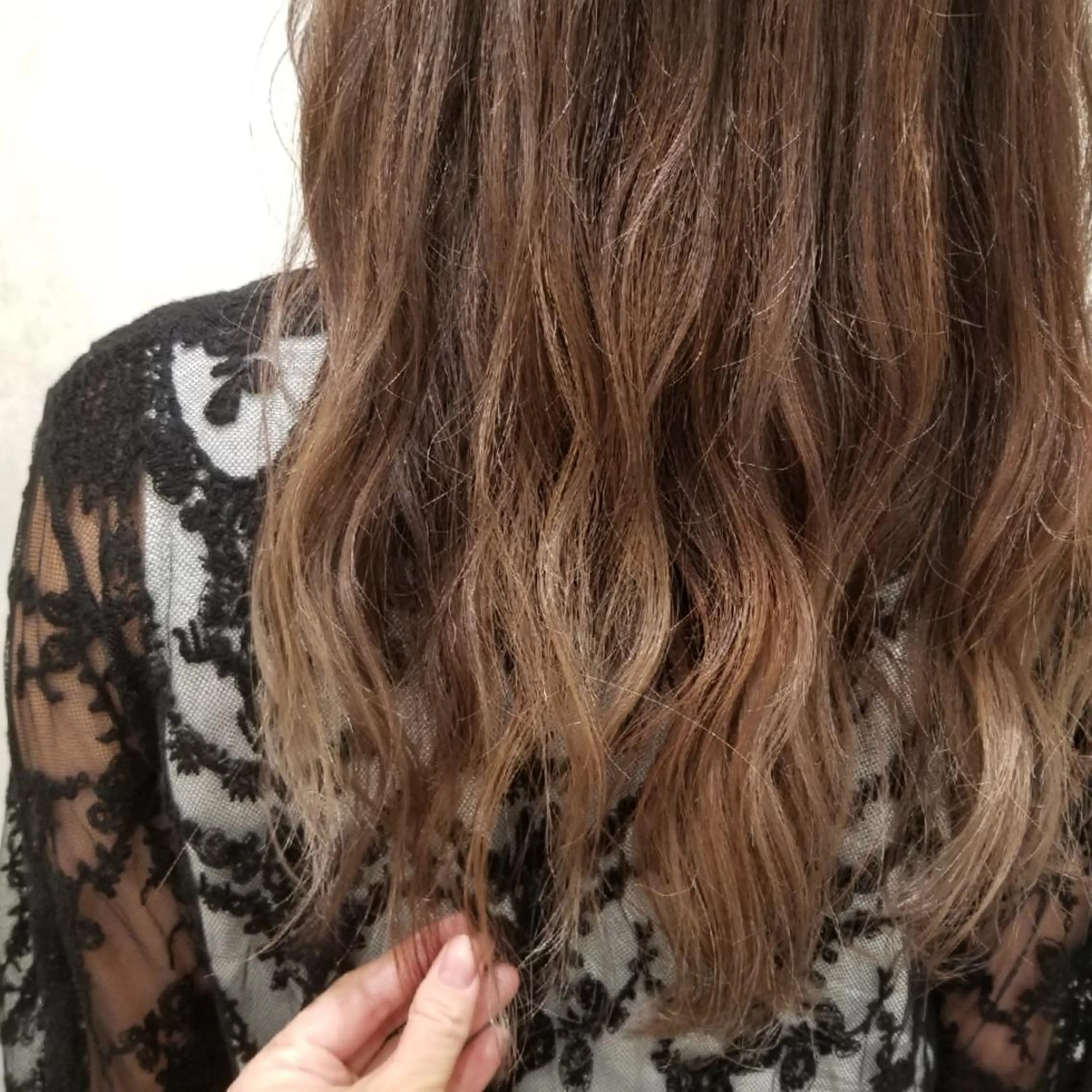 ロング カラー グラデーションカラー ハイライトカラー 外国人風カラー ハイライト sohee【ソヒ】 305号室のヘアスタイル