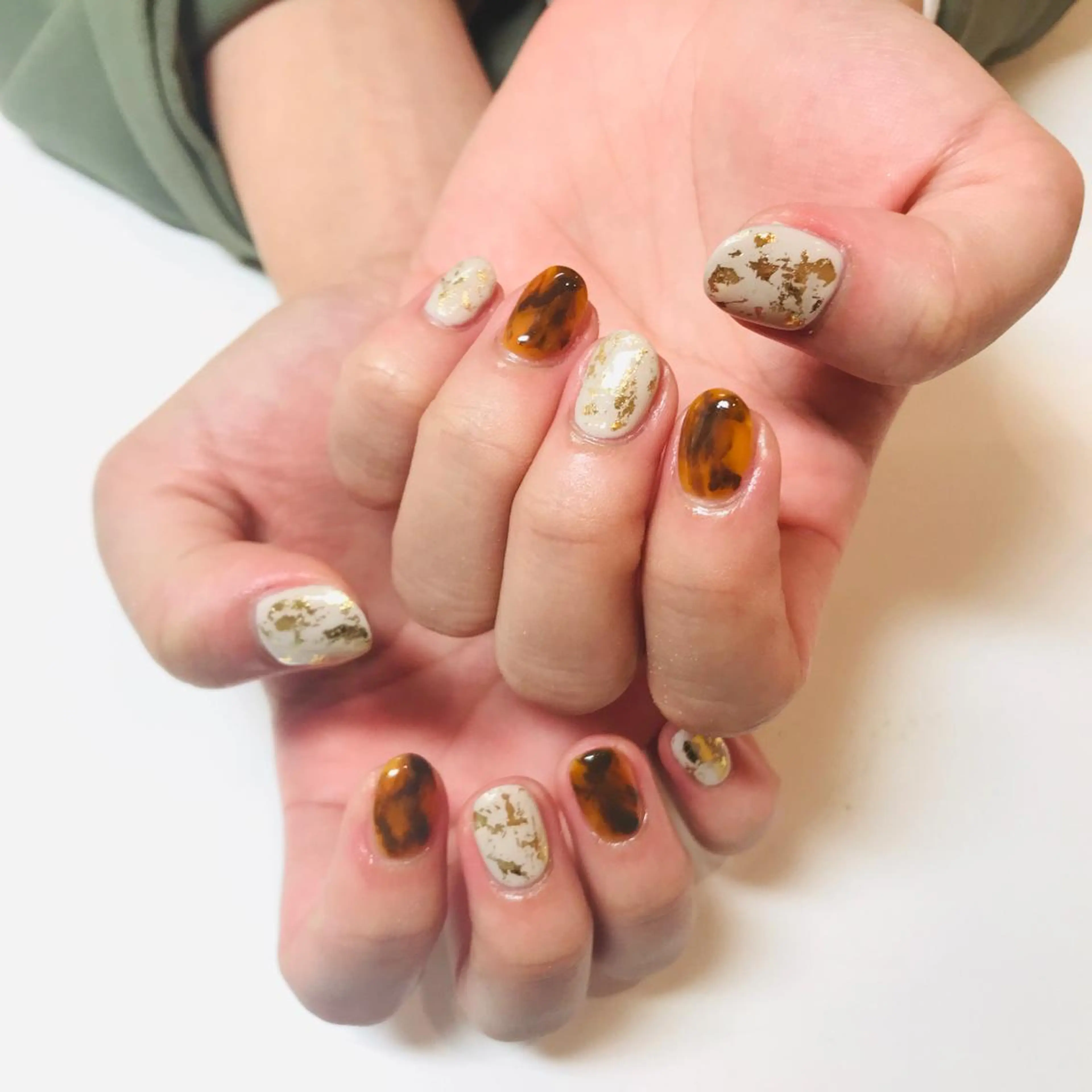 ネイル べっ甲ネイル Yukako. Nのネイルデザイン