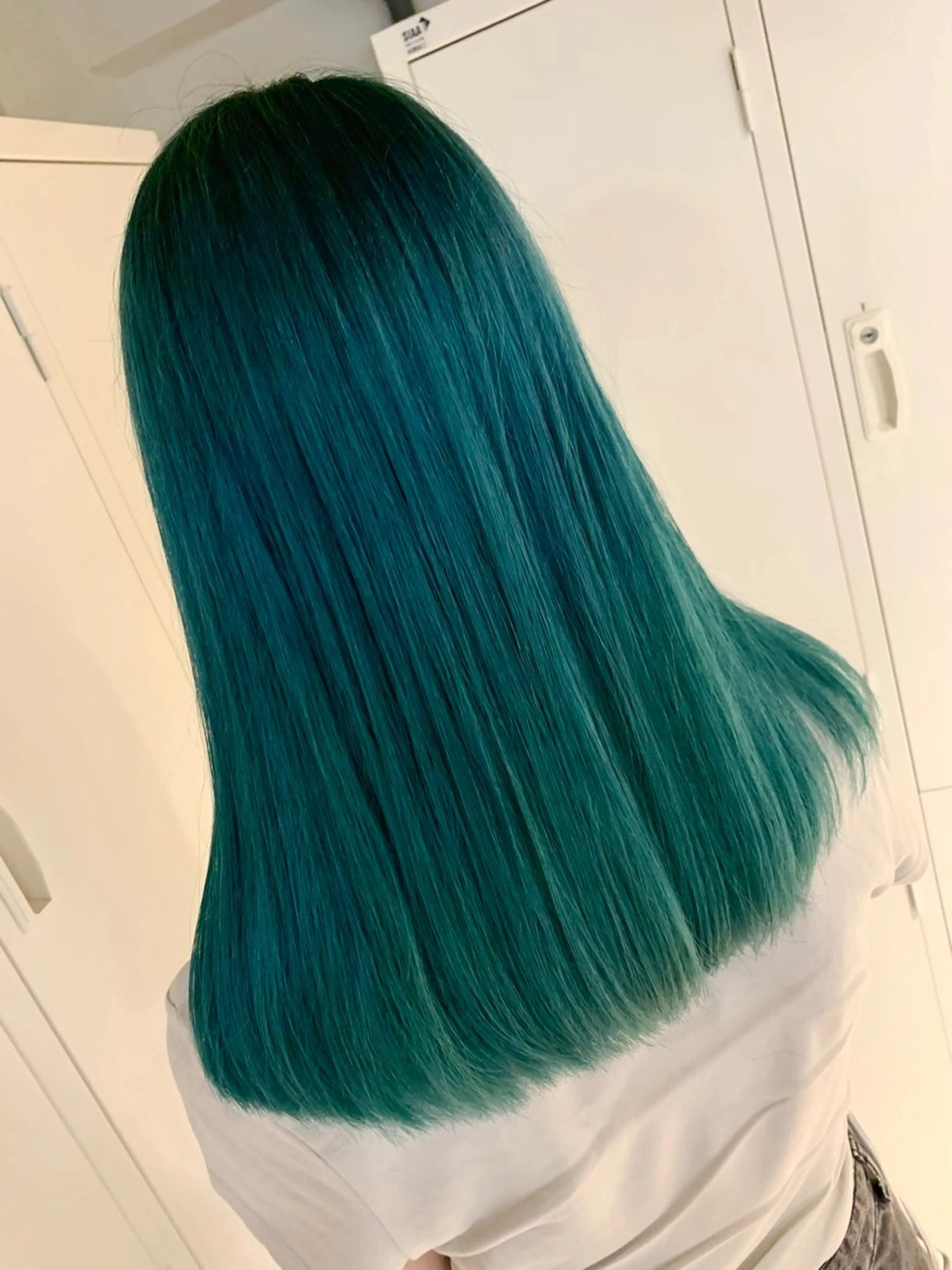 セミロング ヘアカラー grow所属・和田 拓也のヘアスタイル