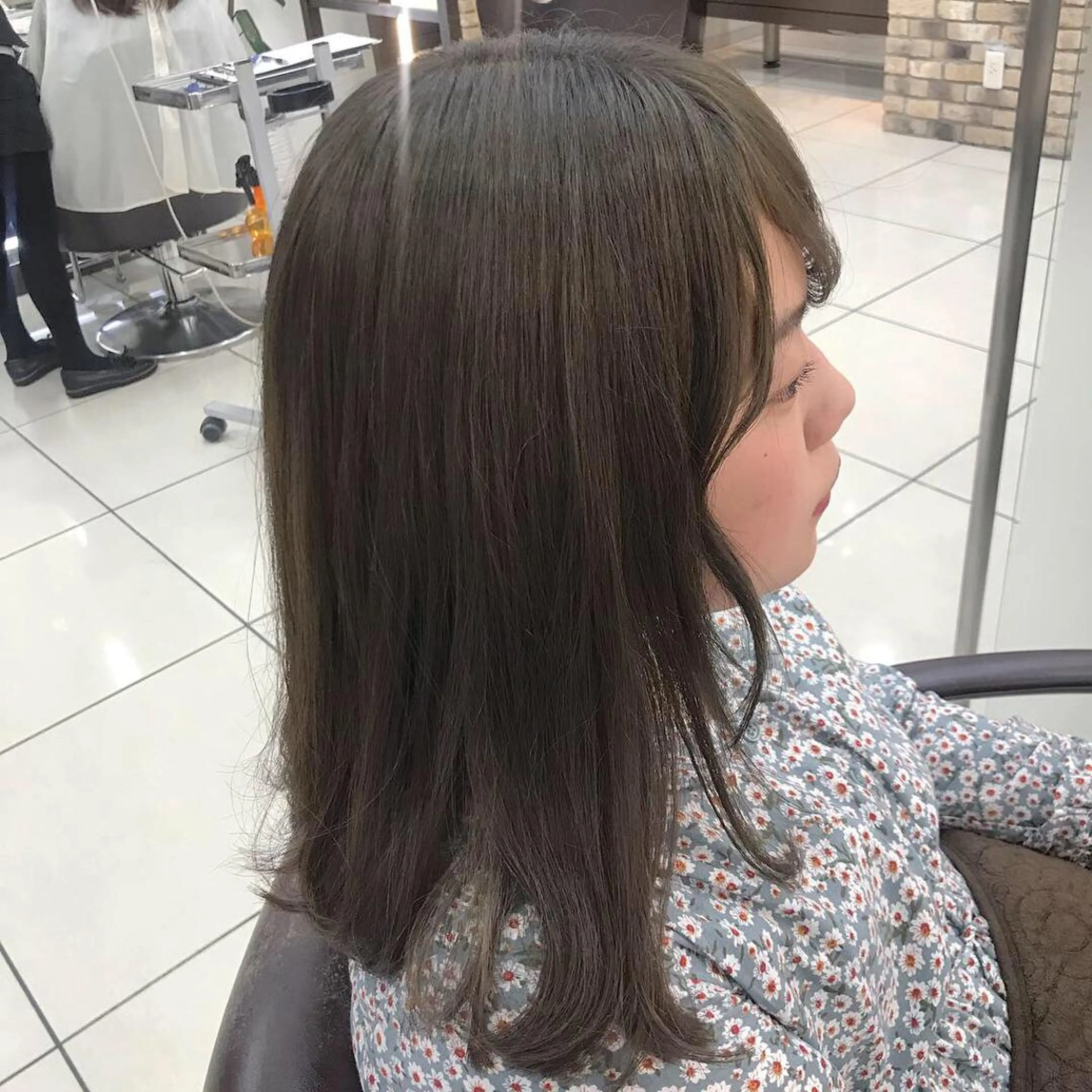 セミロング カラー ヘアアレンジ シールエクステ✨️韓 国羽エクステ🪽和希のヘアスタイル