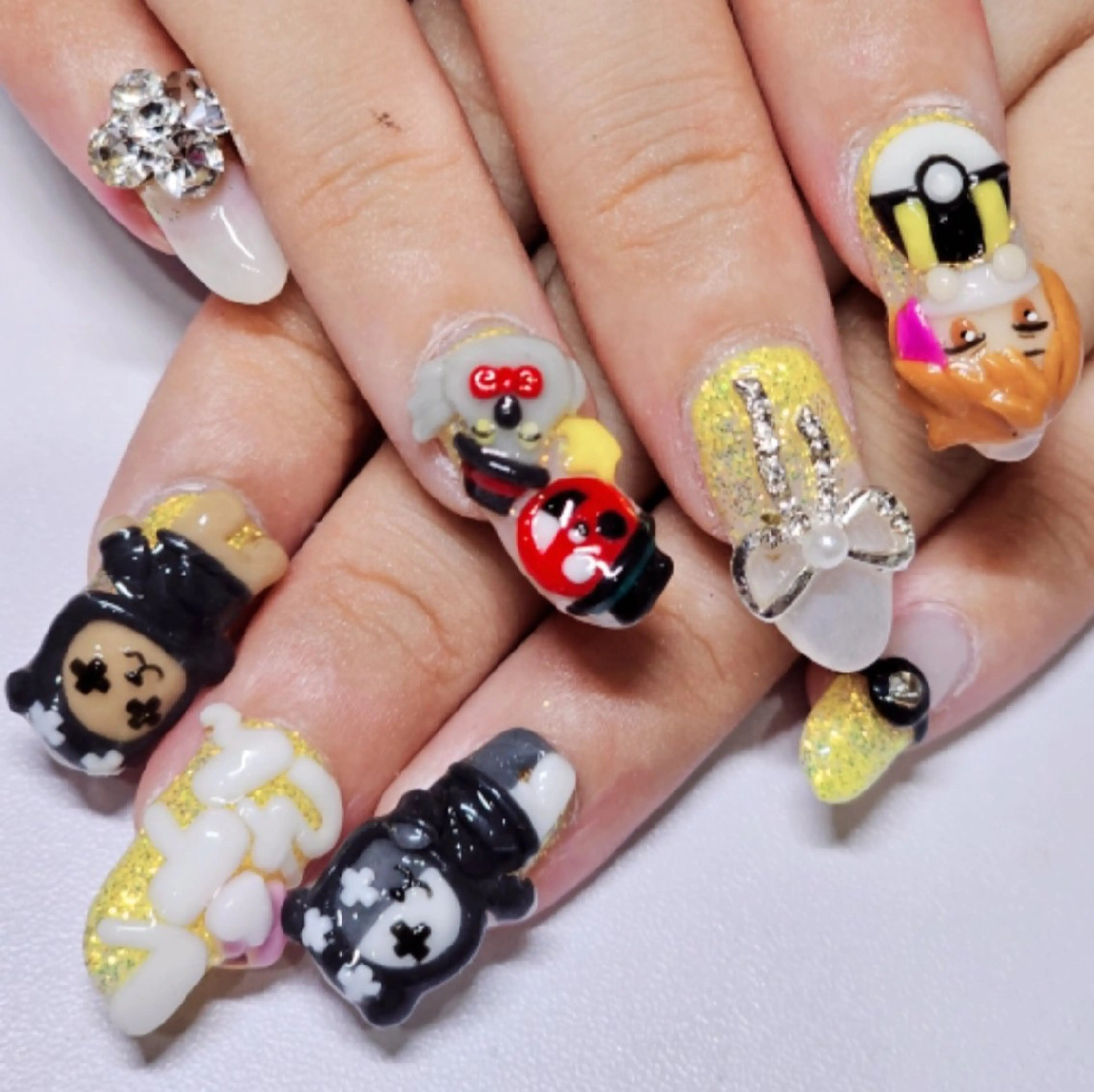 ネイル アートネイル グラデーション ラメ(グリッター) ホワイト 黄色 ハンドネイル よしだ ひろきのネイルデザイン